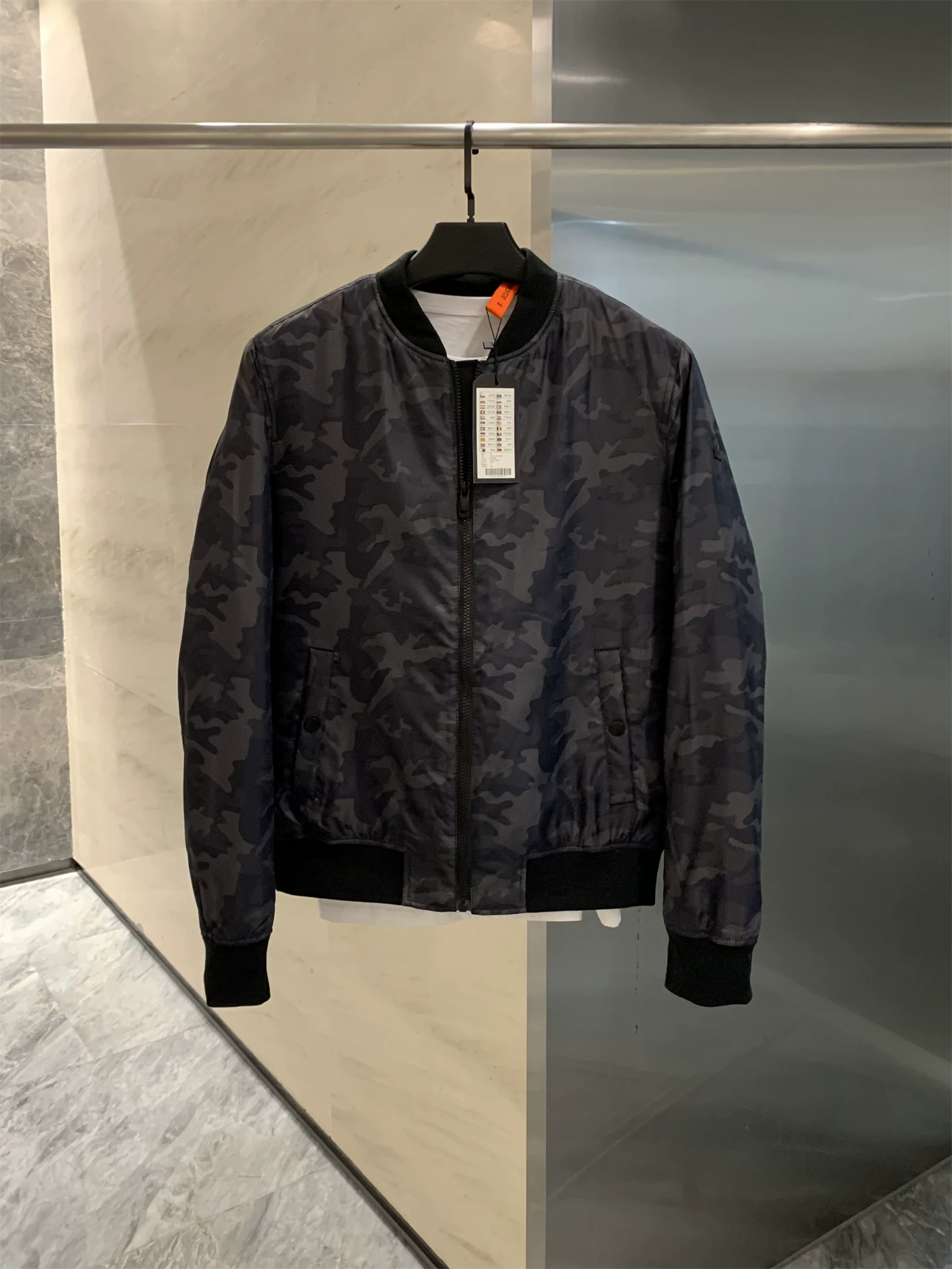 Don Quixote, phong cách Mỹ cổ điển! Áo khoác cotton cổ bóng chày MA1 dày dặn ấm áp mùa đông, kiểu dáng thường ngày.