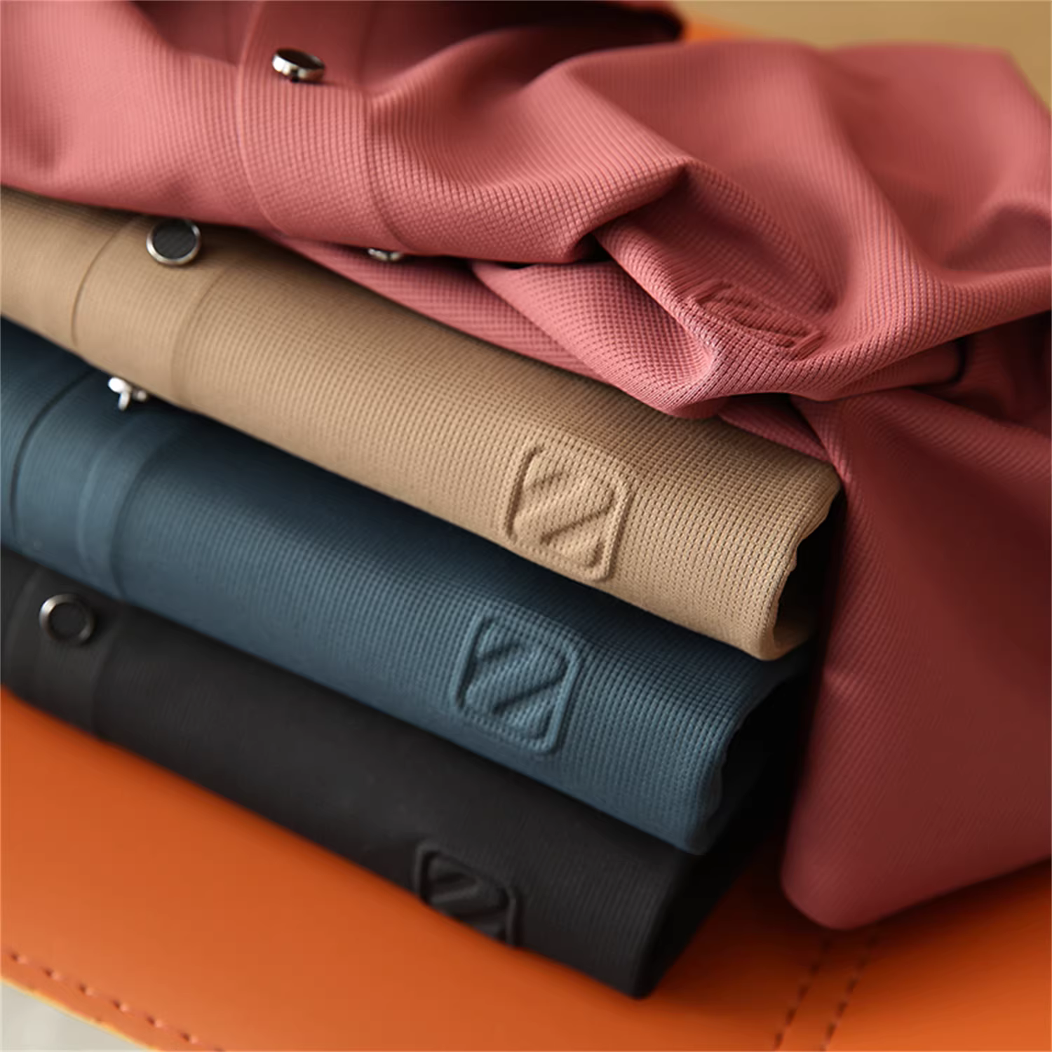 Don Quixote, sự sang trọng nhẹ nhàng! Dán liền mạch + co giãn bốn chiều! Áo polo nam mùa hè, cổ trụ, tay ngắn, kiểu dáng thường ngày