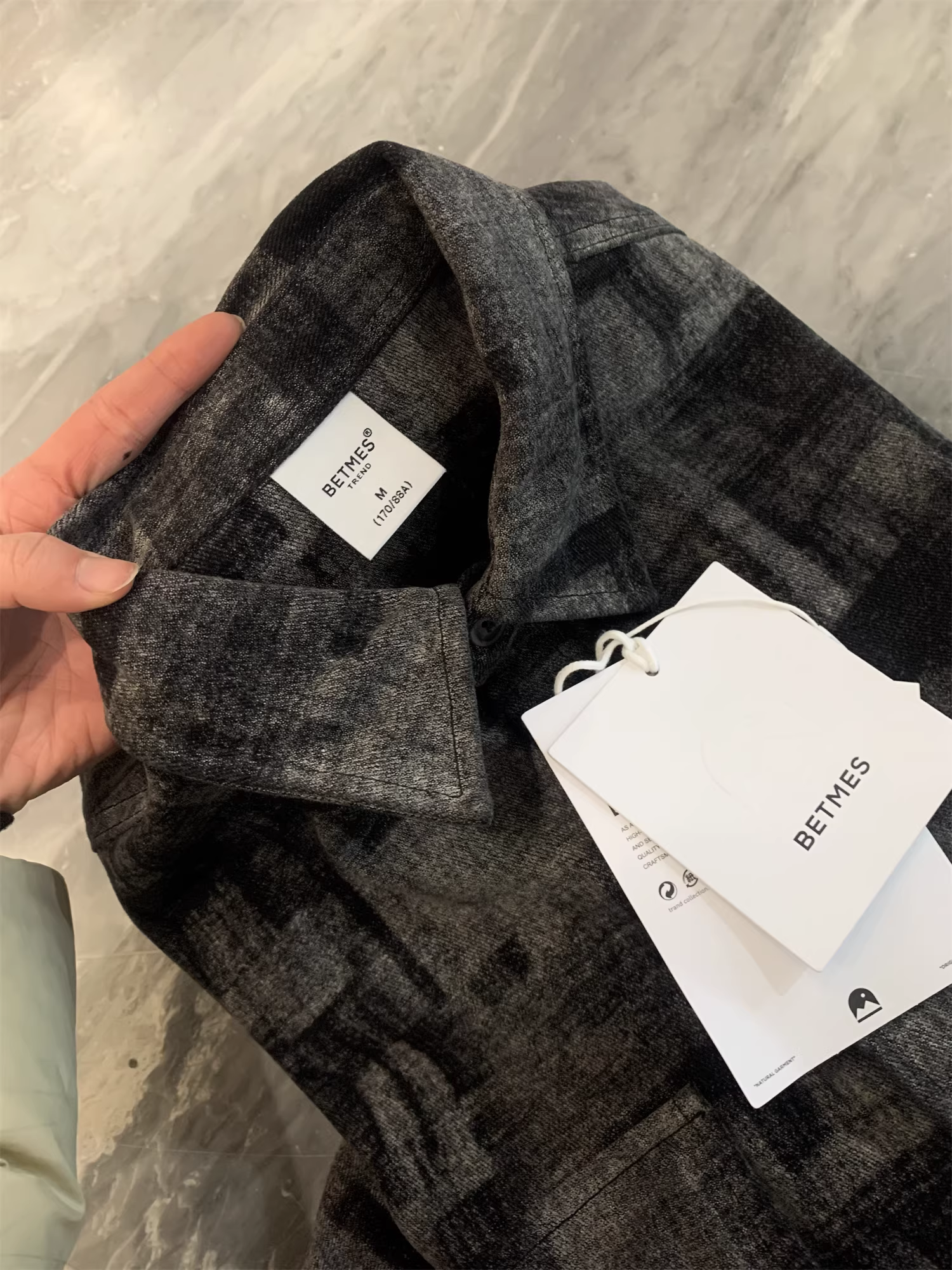 Thương hiệu thời trang Nhật Bản Don Quixote! Đầy phong cách! Áo khoác denim nam có cổ, kiểu dáng năng động và thời thượng.