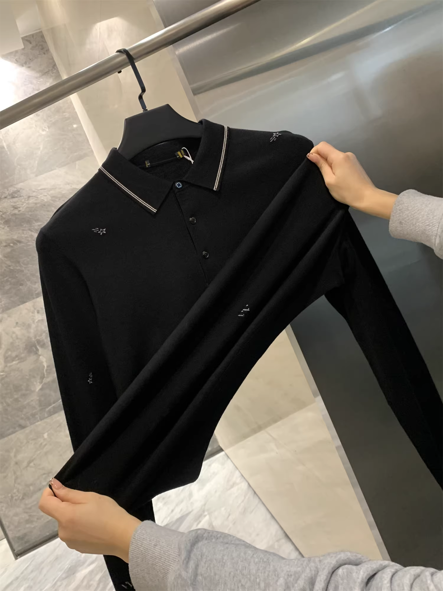 Don Quixote H series! Chất liệu dệt kim co giãn cao! Áo polo nam tay dài nửa khóa kéo chất liệu dệt kim mùa xuân thu