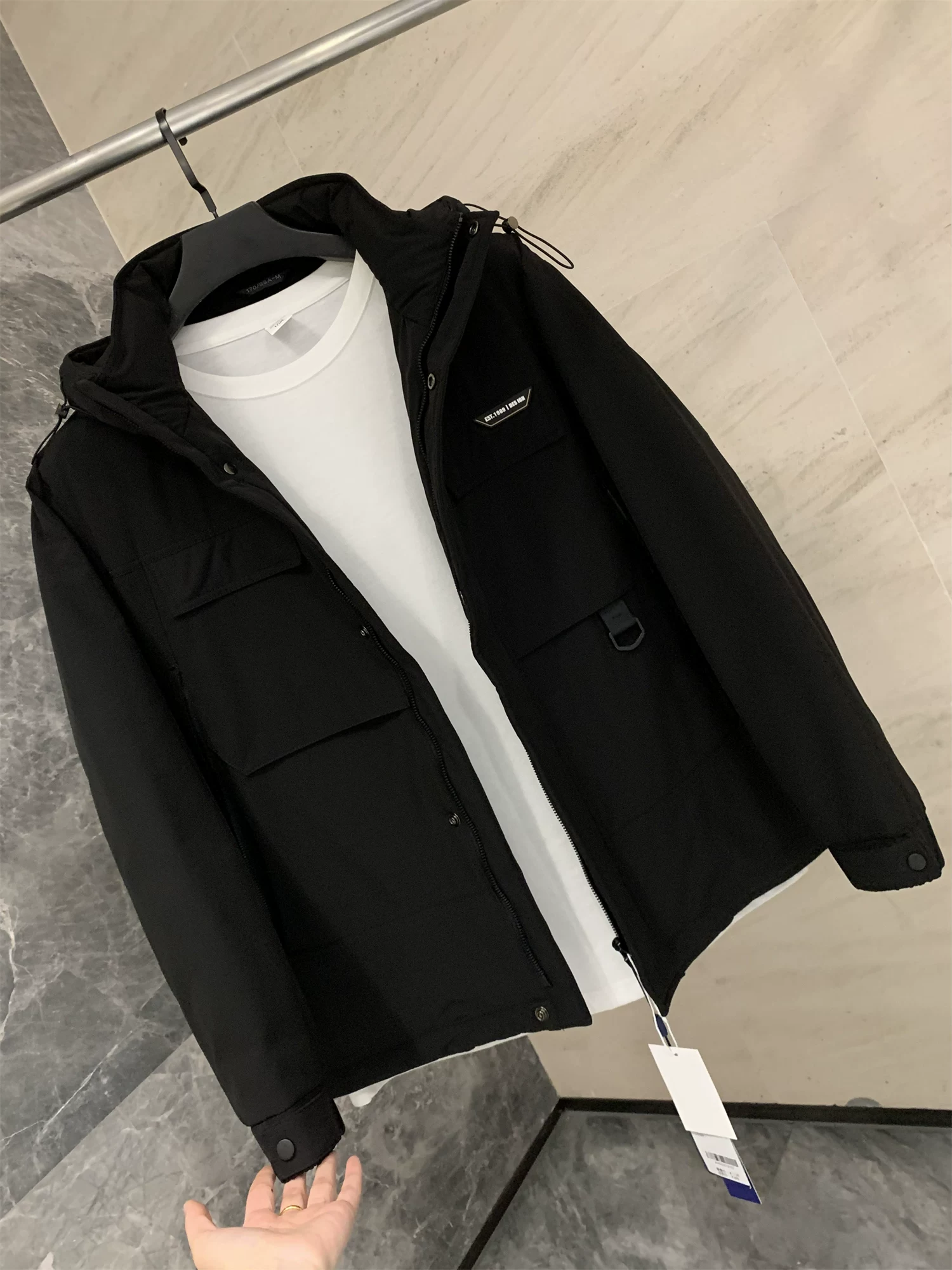 Giảm giá Don Quixote! Áo khoác lông vũ trắng 90%! Áo khoác ngoài chống gió ấm áp, kiểu dáng thường ngày, thích hợp làm áo bảo hộ lao động.