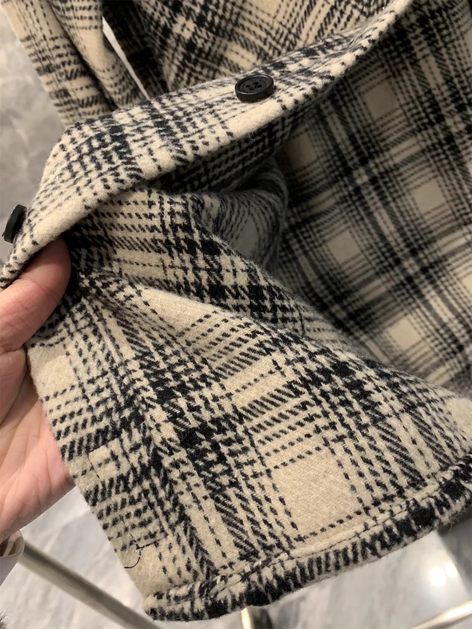 Don Quixote, một phong cách Anh quốc độc đáo! Áo flannel chải kỹ! Áo sơ mi ca rô cổ điển, áo khoác ca rô kiểu công sở.