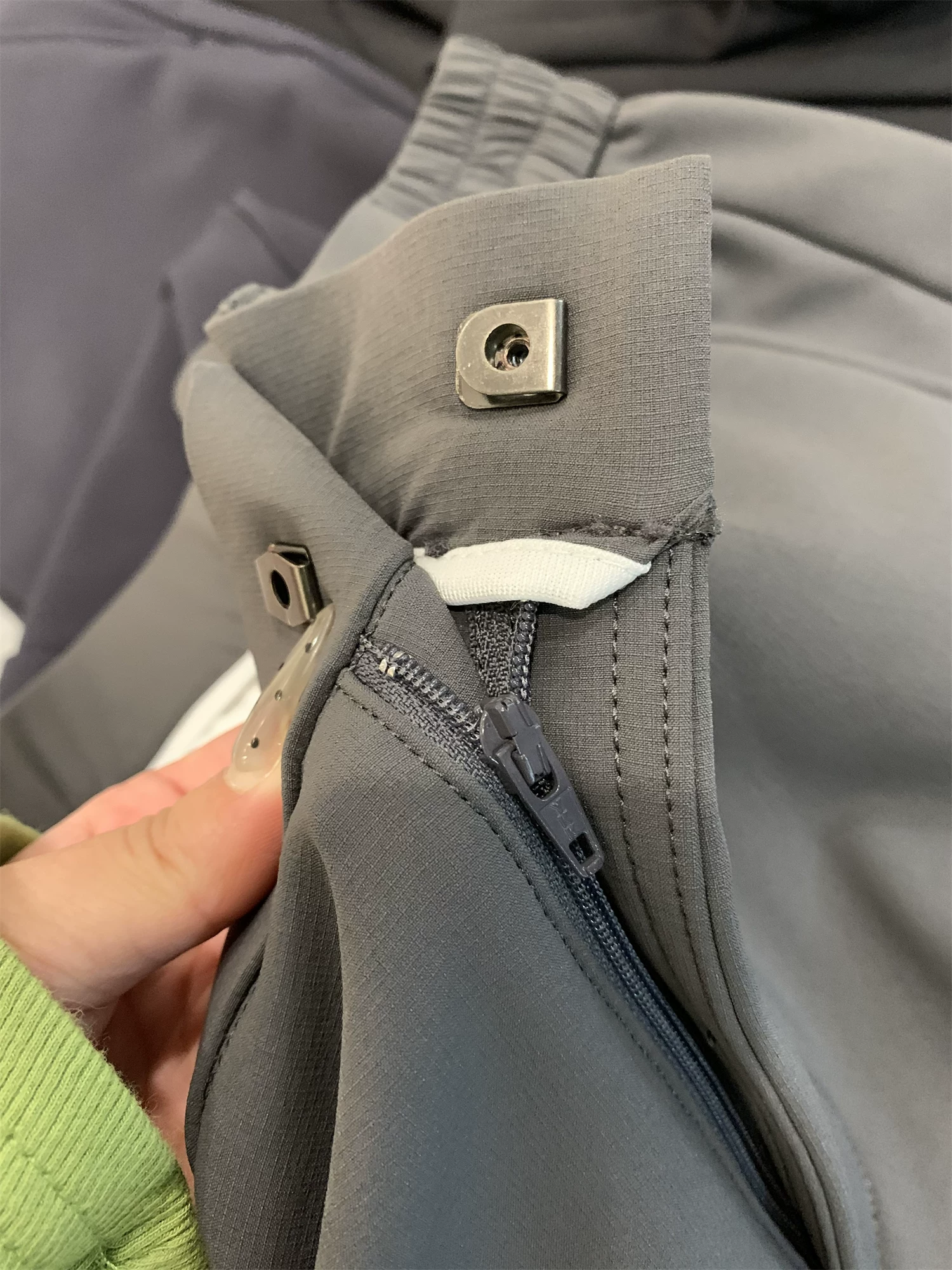 Don Quixote, trực tiếp từ nhà sản xuất! Lót lông cừu mỏng với họa tiết ô nhỏ! Quần nam ngoài trời màu trơn, quần dài thời trang.