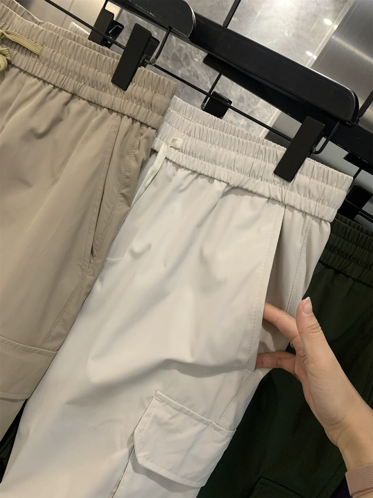 Công nghệ nhẹ nhàng của Don Quixote! Quần áo bảo hộ lao động nhẹ, nhanh khô, thoáng khí, quần thường có dây rút có thể điều chỉnh, quần dài dành cho nam.