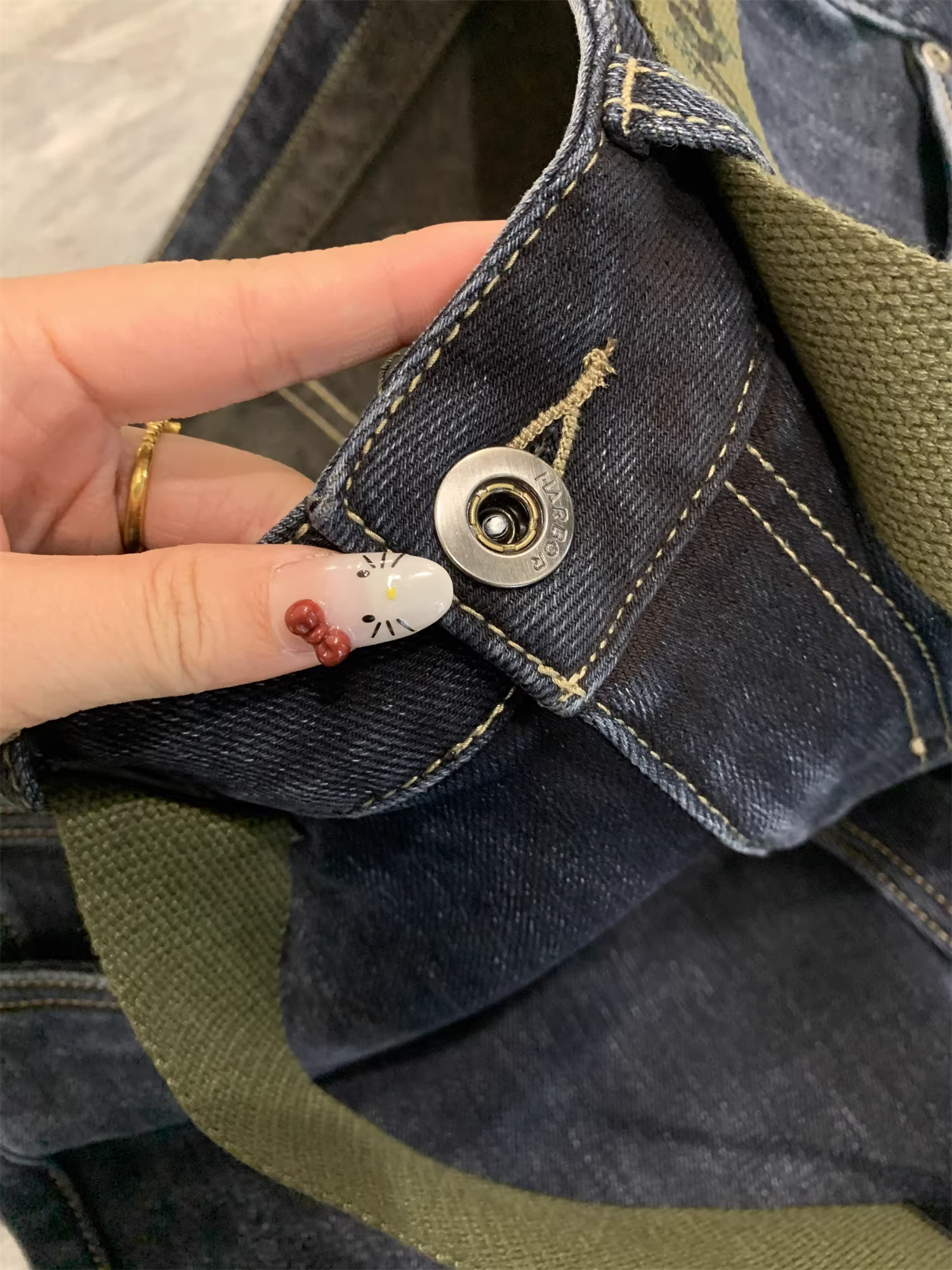 Ưu đãi hấp dẫn Don Quixote! Công nghệ sợi tạo nhiệt tiên tiến! Quần jean nam ống đứng có dây lưng hợp thời trang mùa đông.