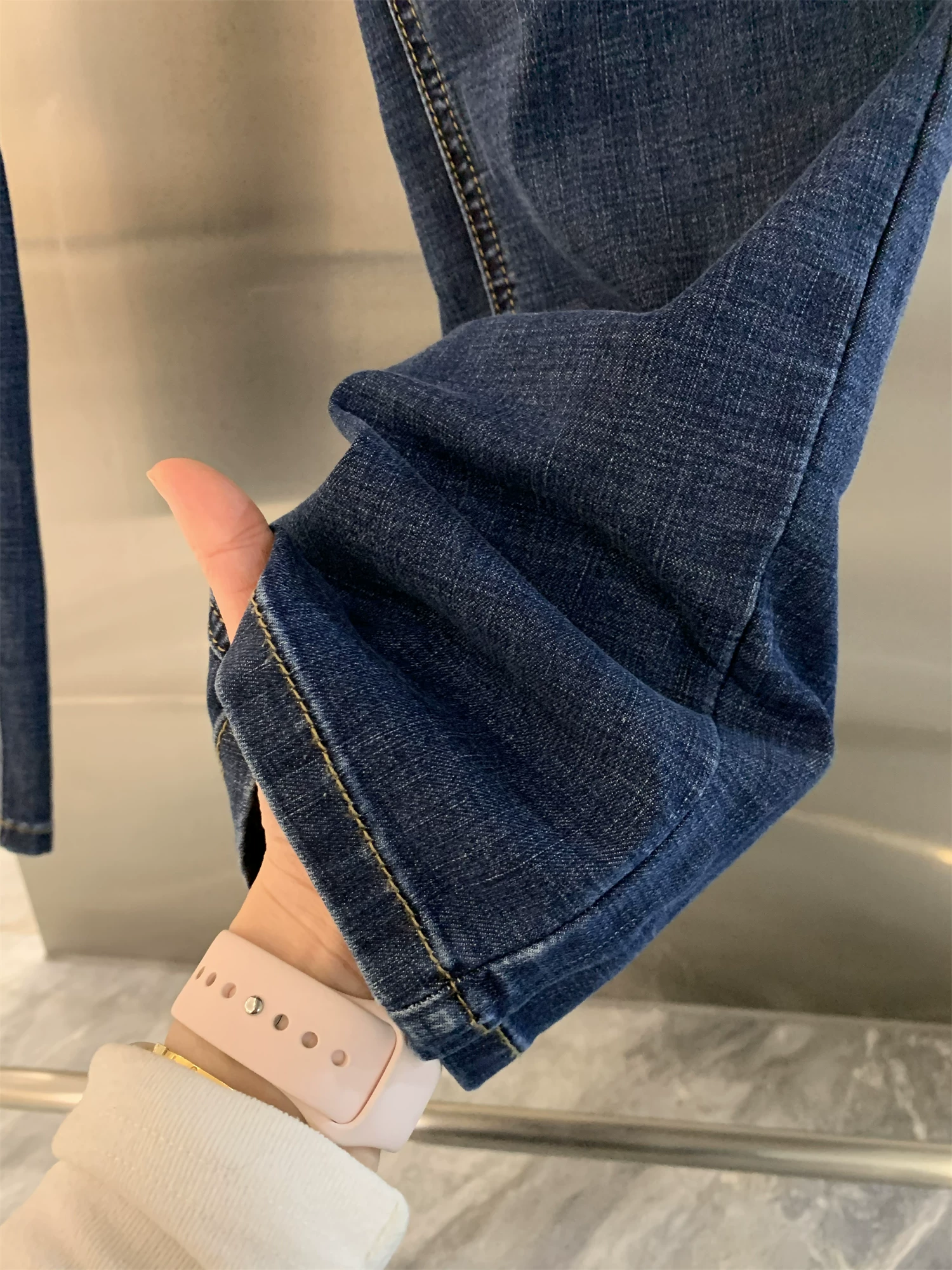 Don Quixote giảm giá lớn! Chất liệu cotton và spandex! Quần jeans nam mùa xuân/hè, chất liệu mềm mại, đa năng, kiểu dáng thời trang.