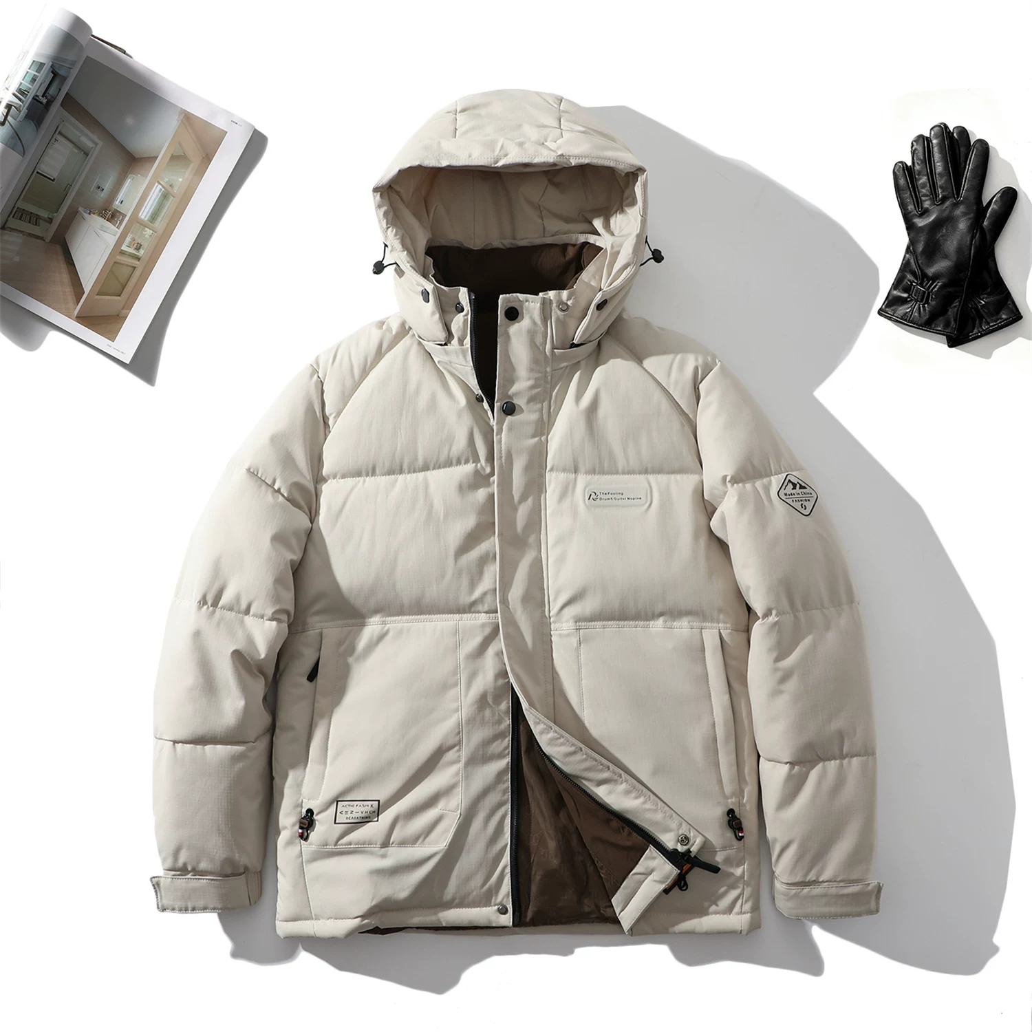 Don Quixote mềm mại và ấm áp! Áo khoác phao có mũ trùm đầu dày dặn, chống gió và cực ấm áp mùa đông.