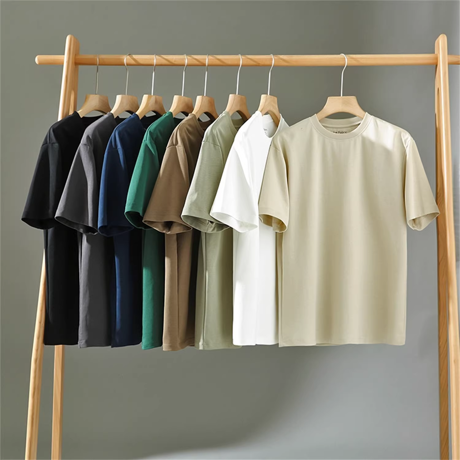 Áo thun nam Don Quixote chất liệu cotton chải kỹ cao cấp! Kiểu dáng OZ! Áo thun nam mùa hè trơn màu cơ bản, cổ tròn, tay ngắn.