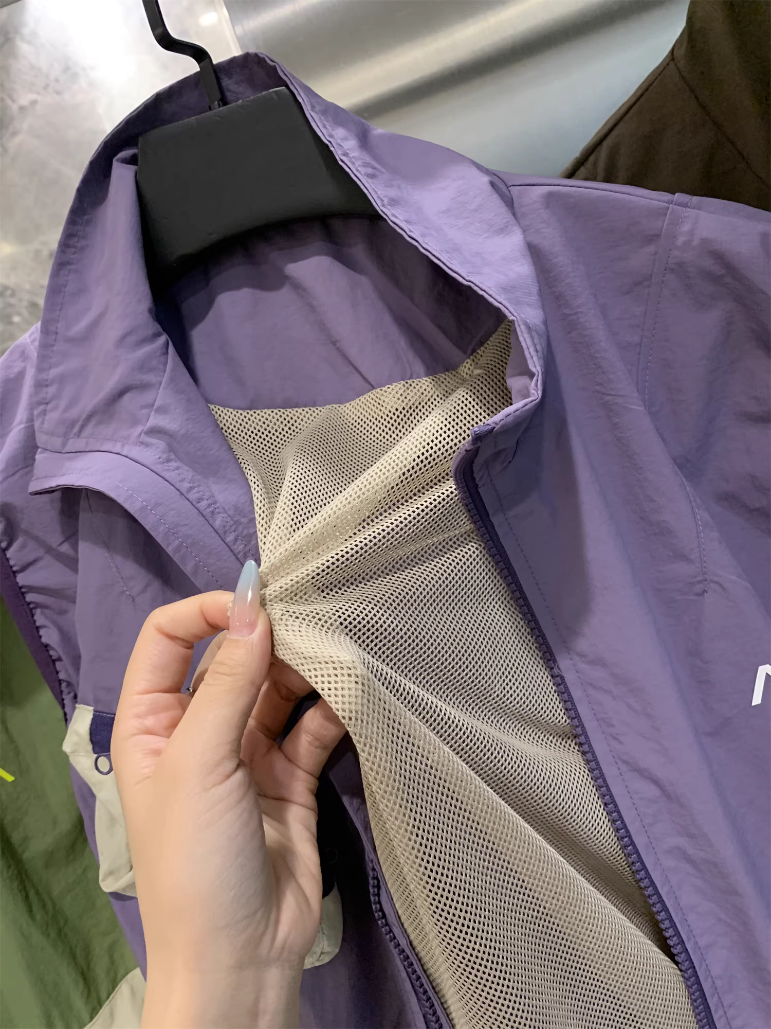 Don Quixote Mountain Series Outdoor! Chức năng đa dạng, chống gió và chống thấm nước! Áo vest làm việc nhiều túi nhẹ, thích hợp cho mùa hè.