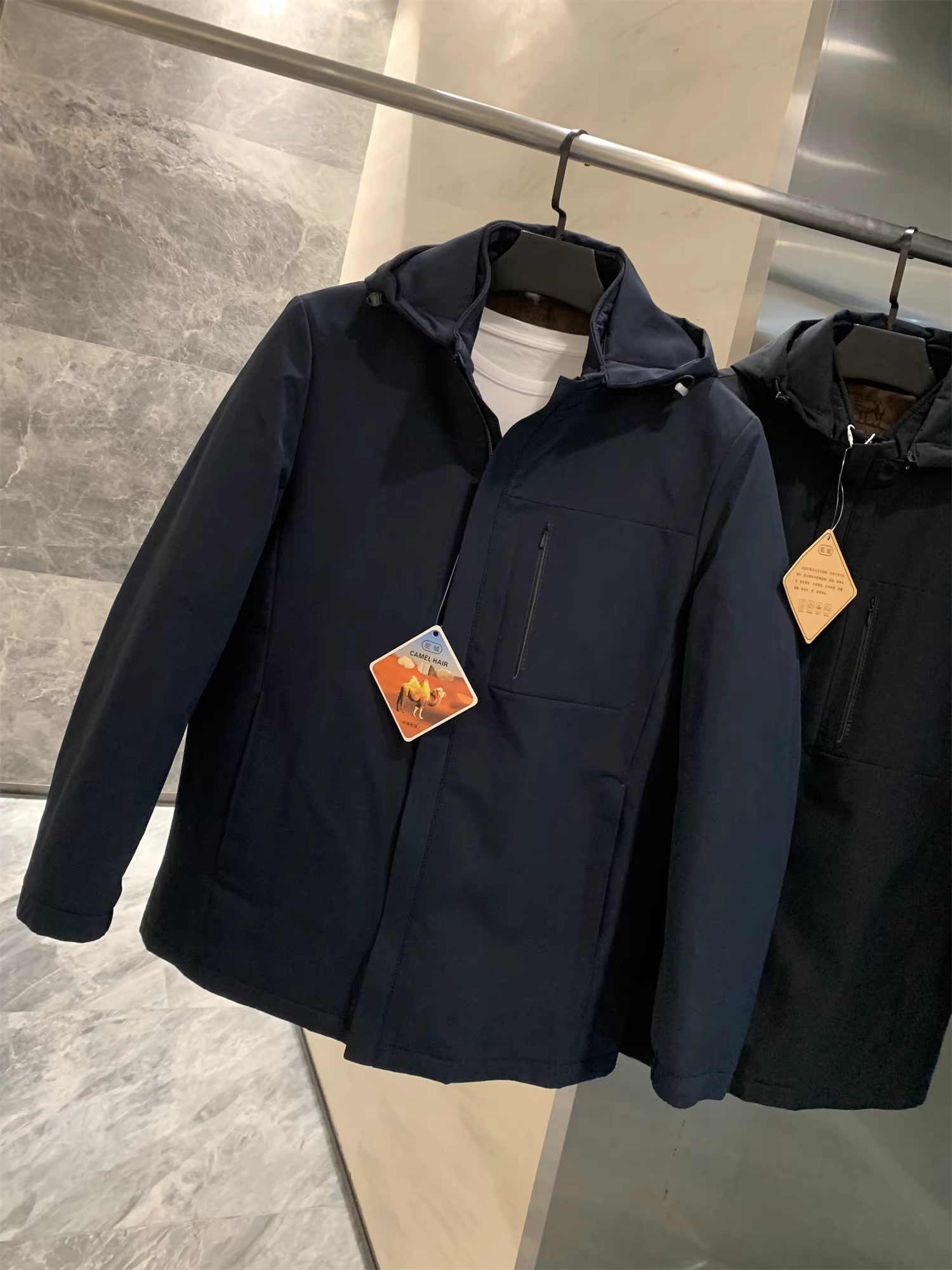 Dòng sản phẩm dành cho doanh nhân Don Quixote! Len lạc đà + ruột áo lông lạc đà! Áo khoác cotton có mũ trùm đầu dành cho nam.