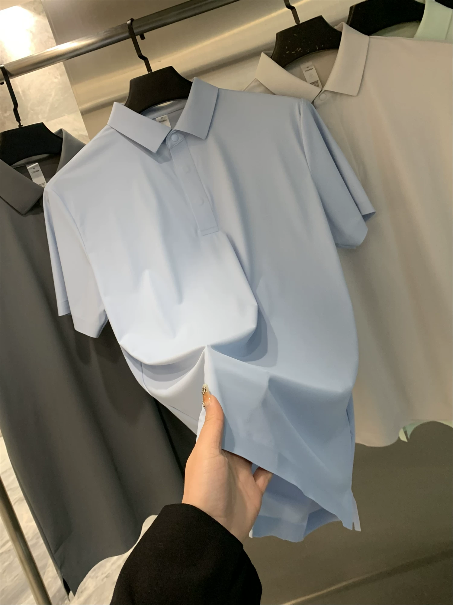 Công nghệ Don Quixote Cool và Quick-Drying! Áo POLO mùa hè đơn giản và thoải mái, thấm hút mồ hôi, thoáng khí, không đường may dành cho nam.