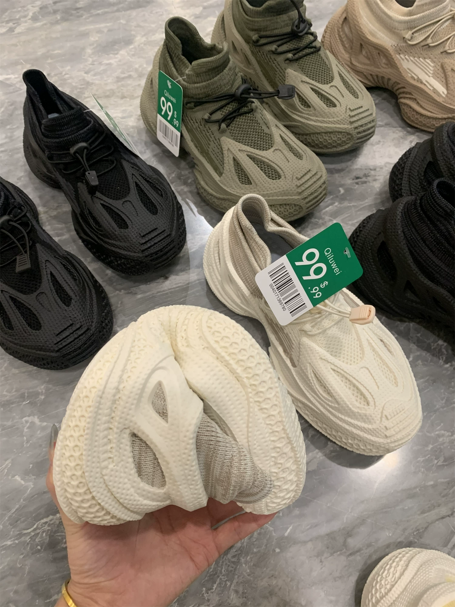 Don Quixote Cool Armor! Giày và tất thể thao thông thường nhẹ, mềm, đàn hồi, chống trượt, thoáng khí, thấm mồ hôi dành cho nam và nữ.