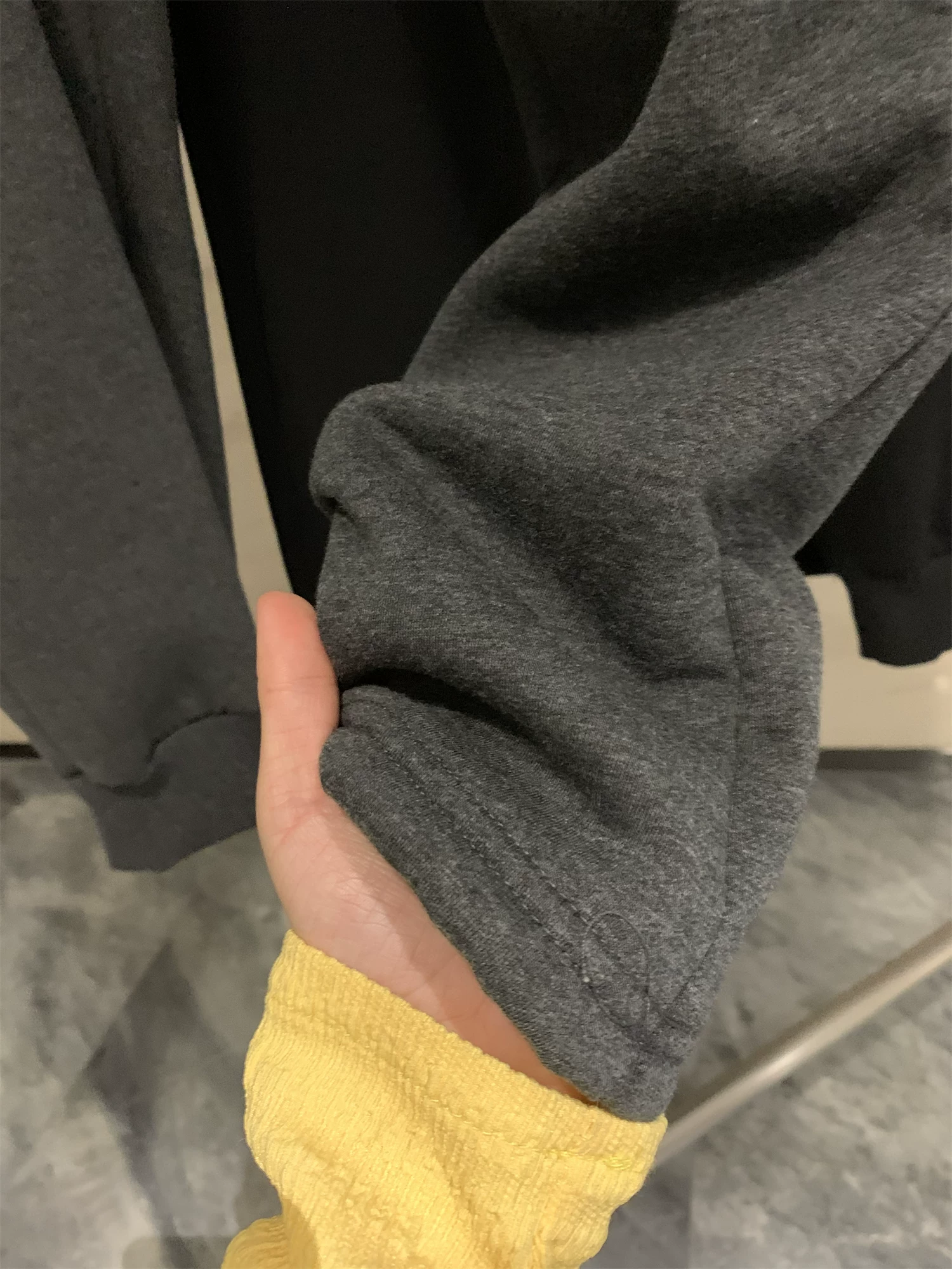 Đơn đặt hàng của công ty Don Quixote ODM! Quần thể thao nam mùa thu đông, lót lông cừu, dày dặn, ấm áp, ống đứng/thẳng, kiểu dáng thường ngày