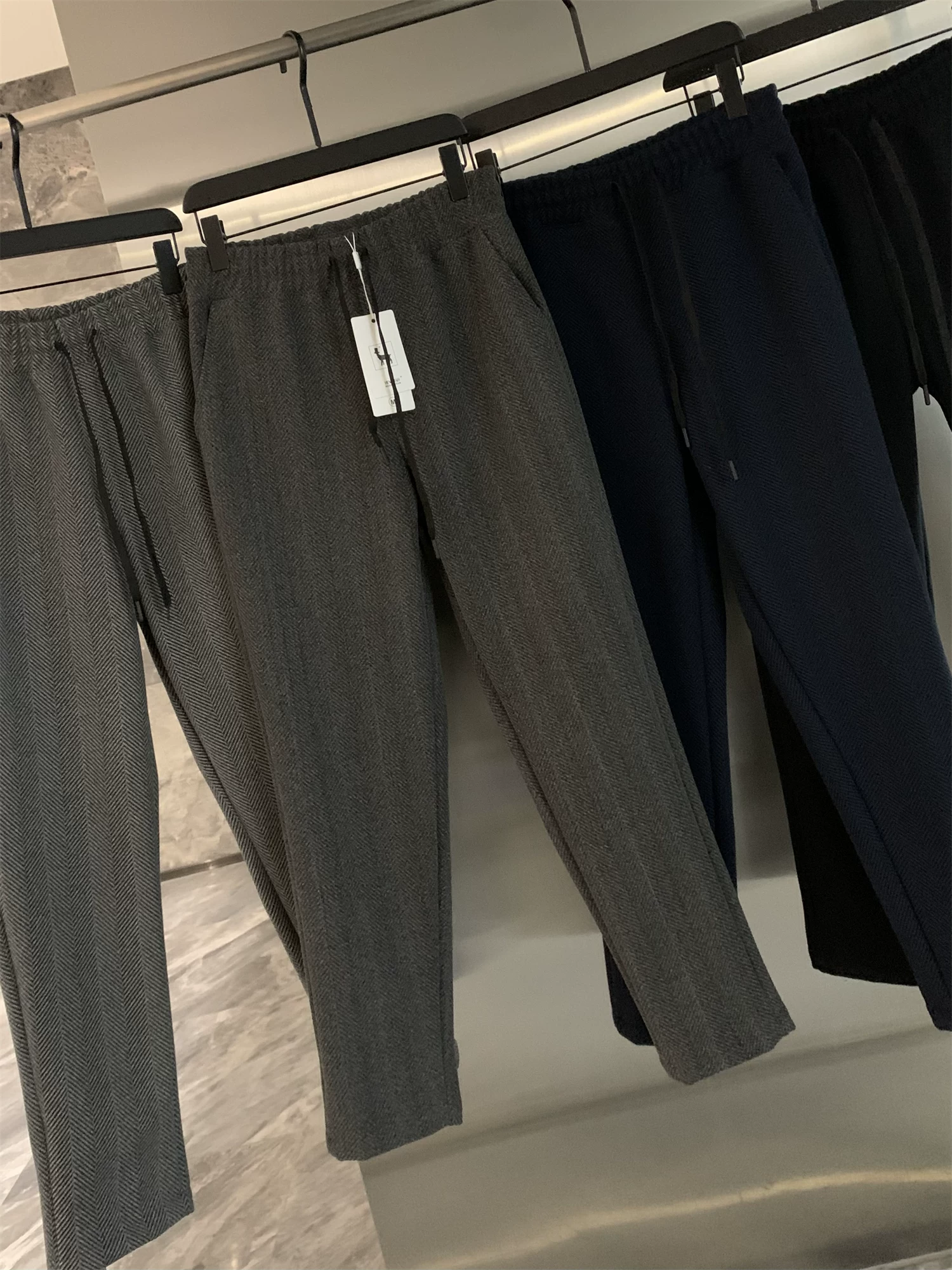 Don Quixote đi mua sắm để đặt hàng! Quần âu nam mùa thu đông, chất liệu nỉ lót lông, dày dặn, ấm áp, dáng thẳng, phong cách thường ngày