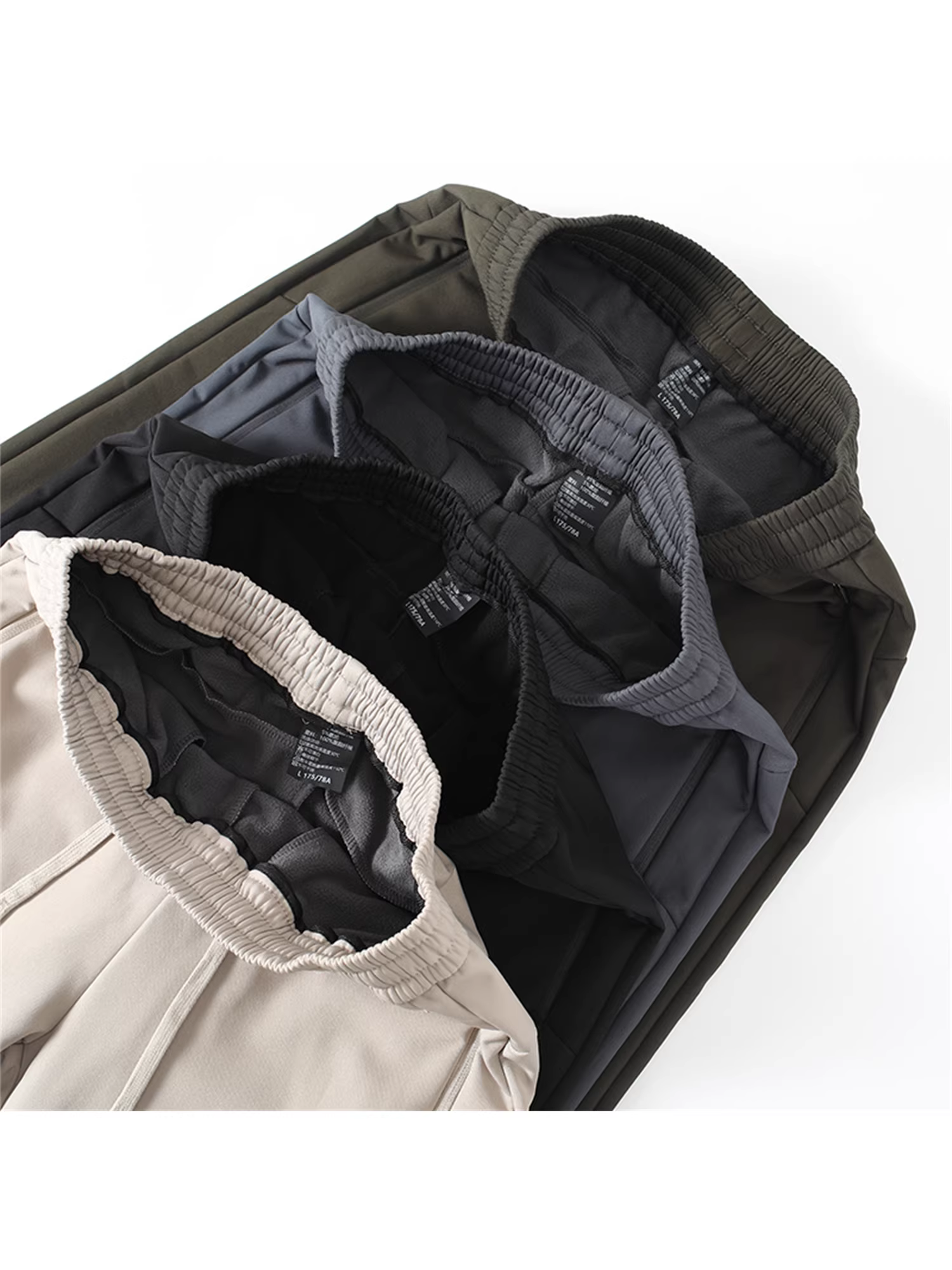 Don Quixote dày dặn và ấm áp! Được thiết kế 3D! Quần thể thao ngoài trời mùa thu đông dành cho nam, chất liệu thun co giãn, kiểu dáng thoải mái