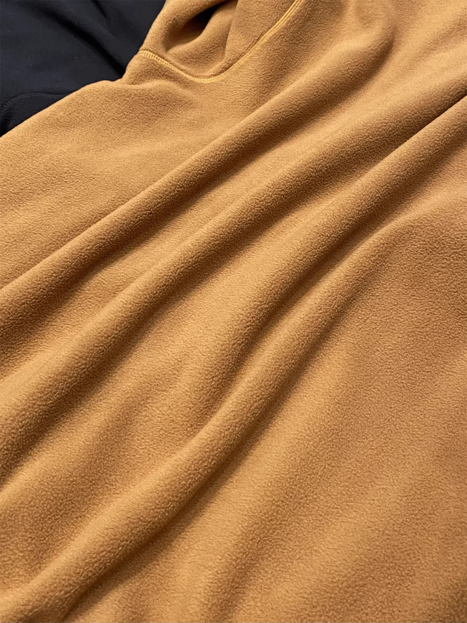 Đảo Don Quixote - Sản phẩm độc quyền! Áo len giữ nhiệt hai mặt! Áo len chui đầu nửa khóa kéo, kiểu dáng thường ngày dành cho nam và nữ.