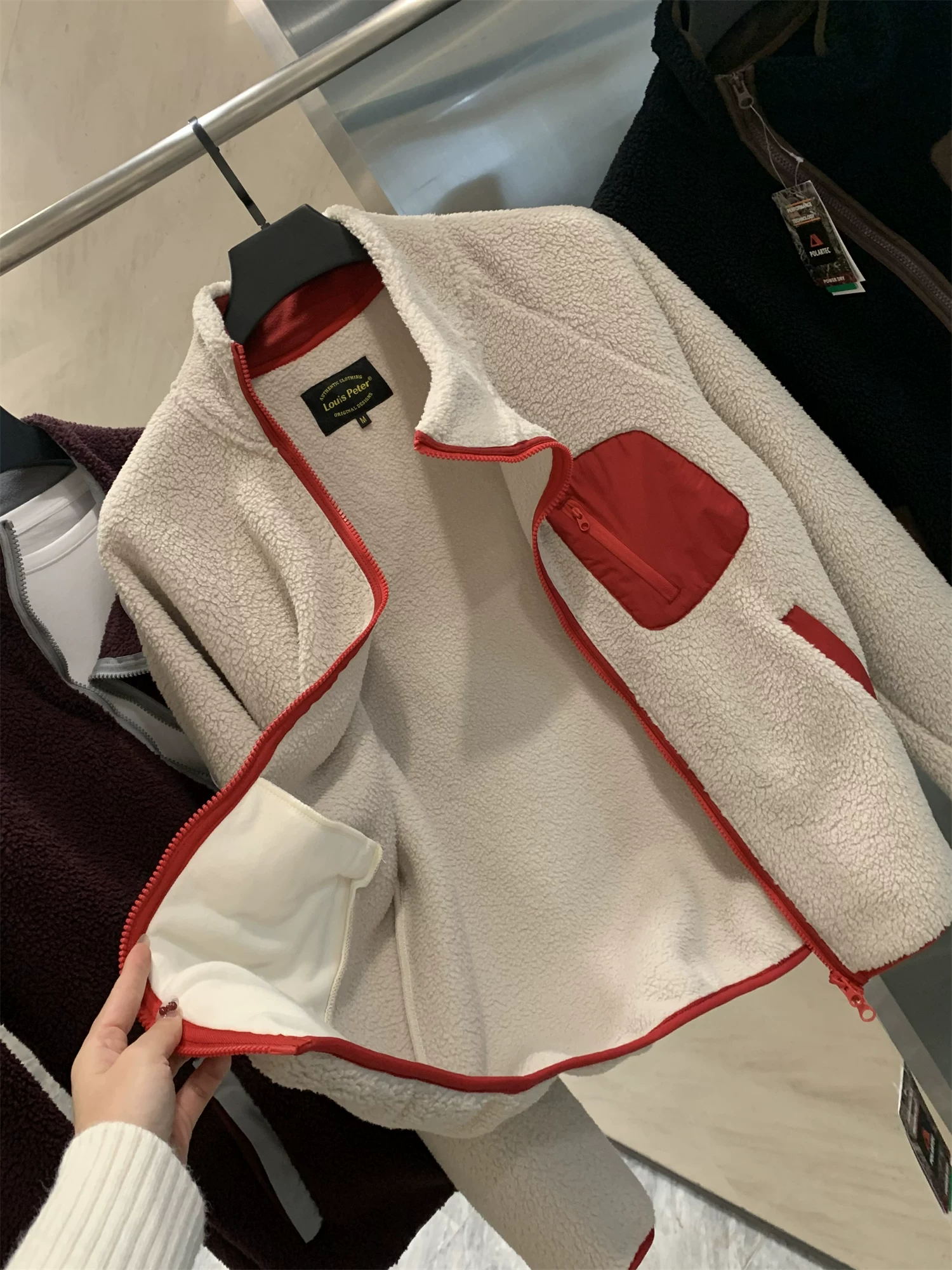 Đồ Nhật Bản Don Quixote! Túi phối màu! Áo khoác ấm có khóa kéo chéo, lót lông cừu dày dành cho nam.