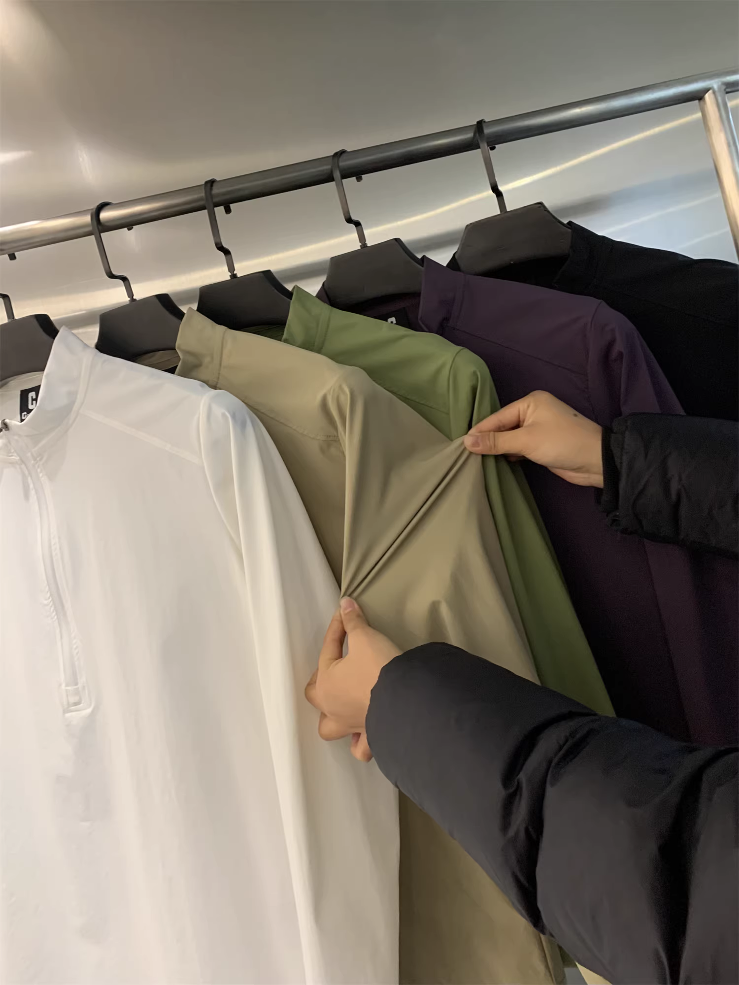 Áo thun nam Don Quixote Nhật Bản OEM! Chất liệu kẻ sọc! Áo nỉ nam mùa hè nhanh khô, thoáng khí, cổ đứng, nửa khóa kéo.