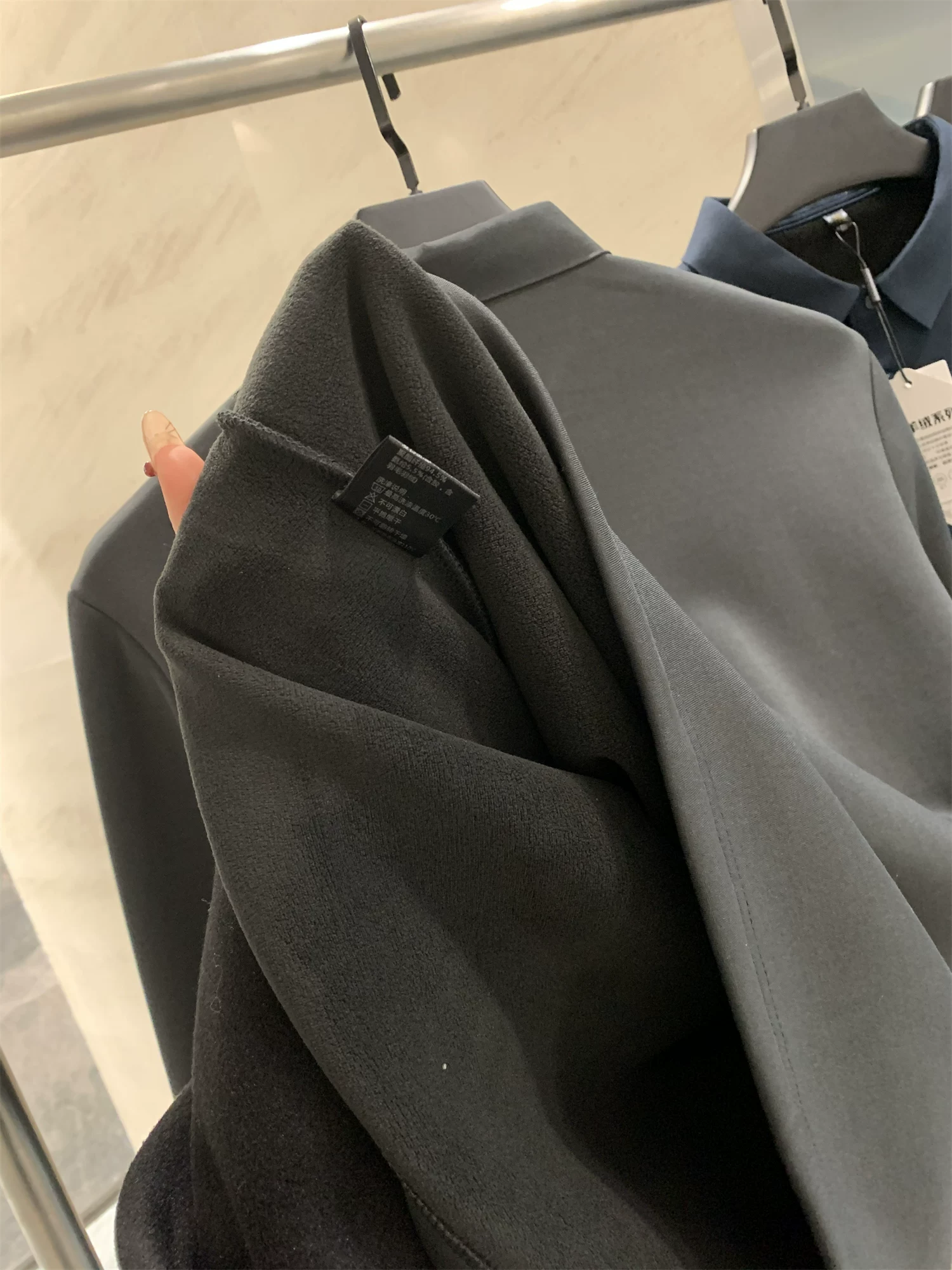 Don Quixote Áo thun polo dài tay chất liệu tơ tằm + cashmere! Áo lót giữ ấm dày dặn mùa thu đông dành cho nam