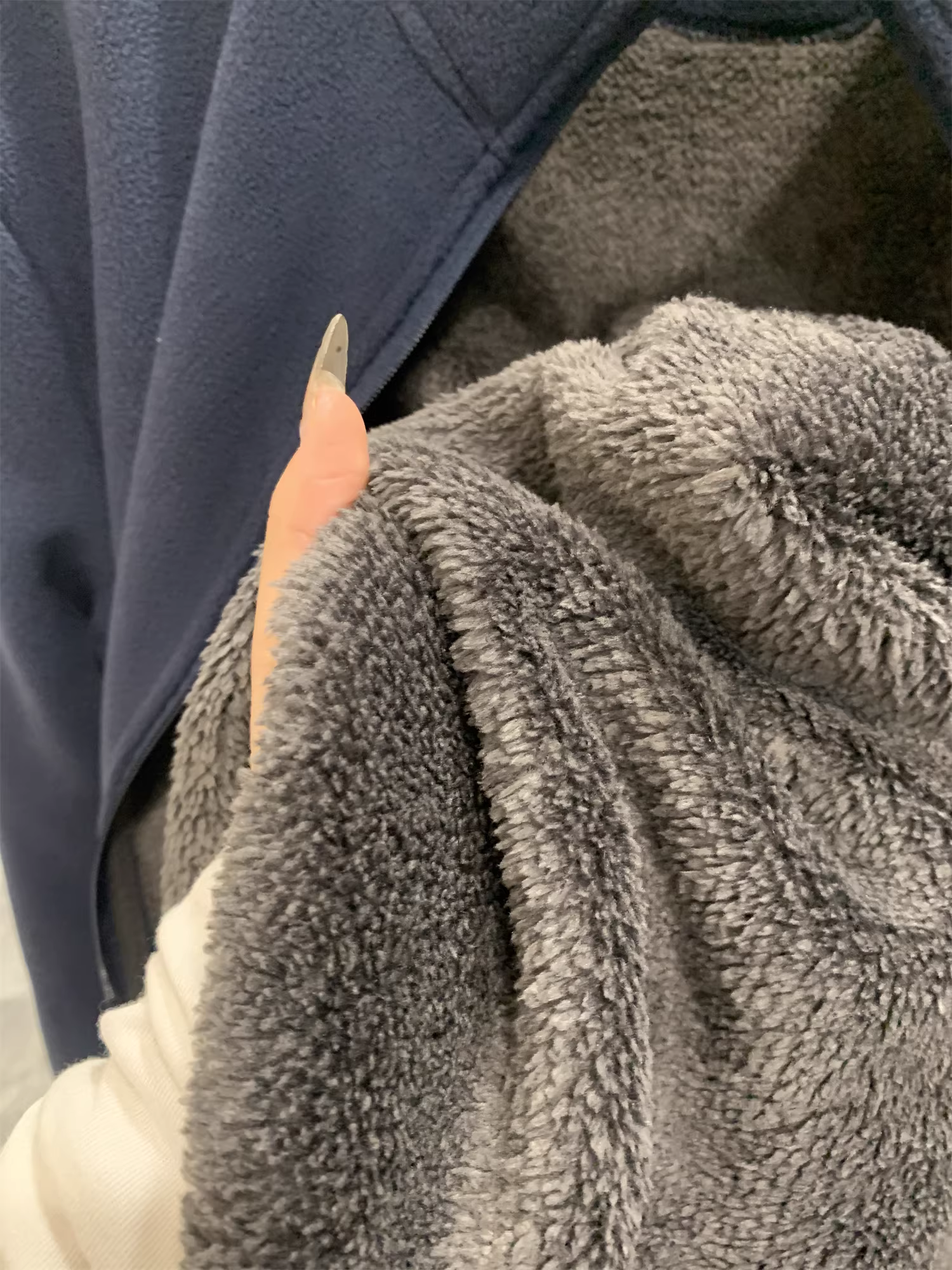 Don Quixote, một sản phẩm hàng đầu! Có lớp lót lông cừu, chống gió và giữ ấm! Áo khoác cổ đứng dành cho nam, lý tưởng cho các hoạt động thể thao và giải trí ngoài trời vào mùa thu và mùa đông.