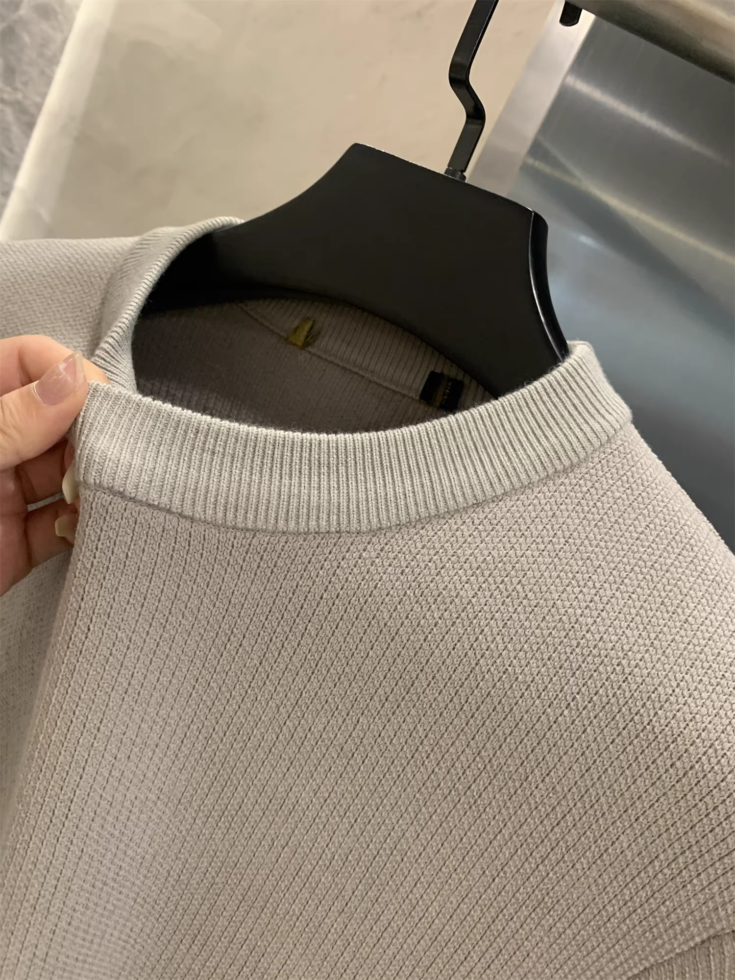 Don Quixote H Family Classic Series! Ngoại tuyến 268! Áo len dệt kim dày dặn, thân thiện với da, thoáng khí, kiểu dáng giản dị