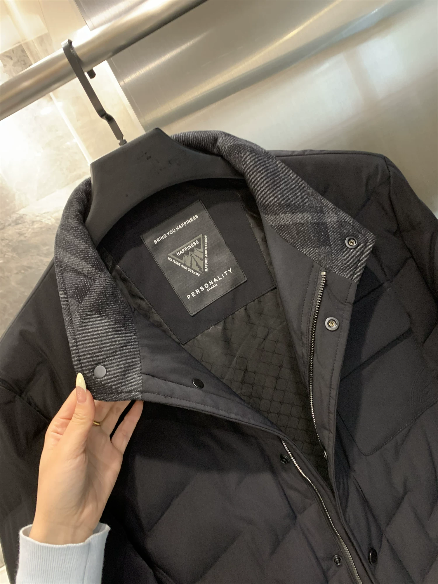 Don Quixote dòng H! Áo khoác phao nhẹ cổ đứng giữ ấm mùa thu đông, độ dày 90% lông vũ!