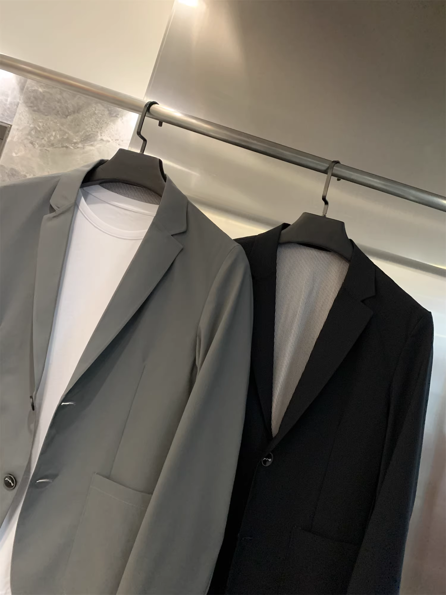 Don Quixote Kết cấu kẻ sọc kiểu Nhật! Áo blazer thông thường có kết cấu nhẹ, thoáng khí và co giãn dành cho nam giới.