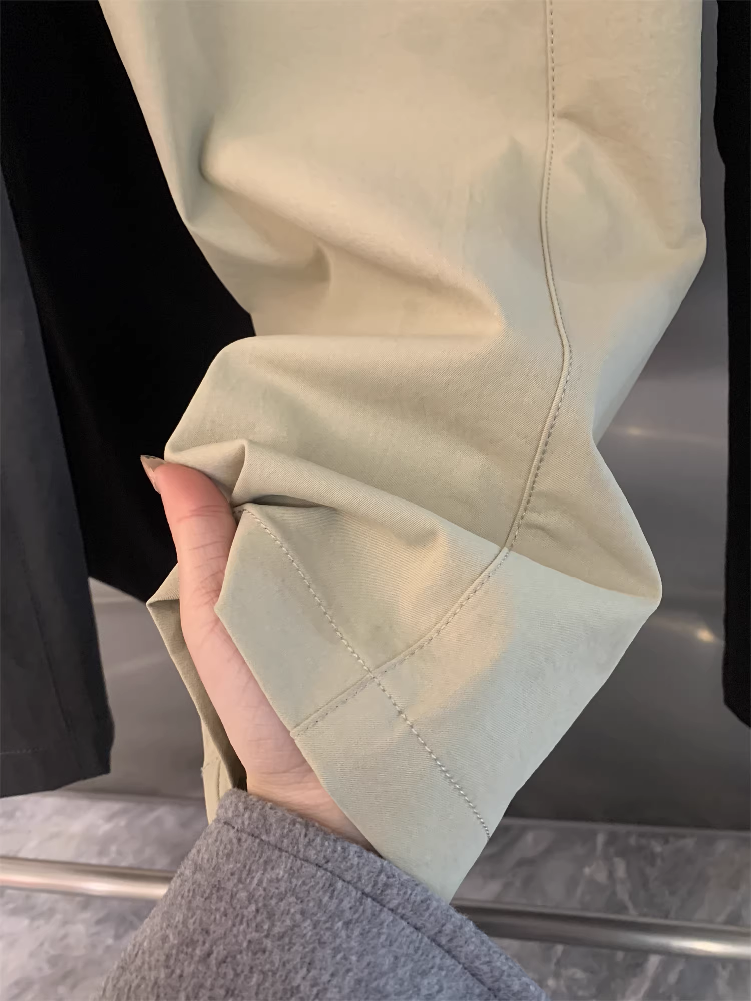 Đơn đặt hàng của công ty Don Quixote ODM! Công nghệ cotton siêu mềm! Quần âu nam dáng thẳng, chất liệu chống nhăn, thân thiện với da, mẫu mới mùa xuân.