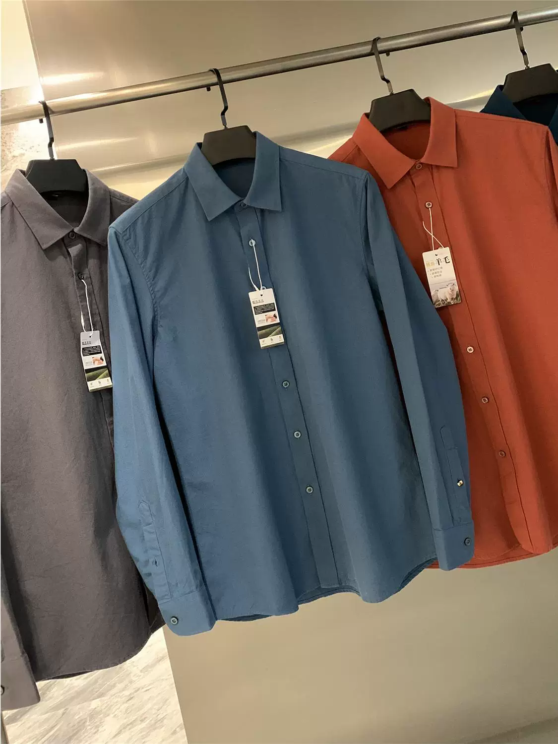 Áo sơ mi dài tay nam chất liệu len cừu cao cấp Don Quixote + cotton sợi dài! Đã giặt và chải mềm mại, thân thiện với da.