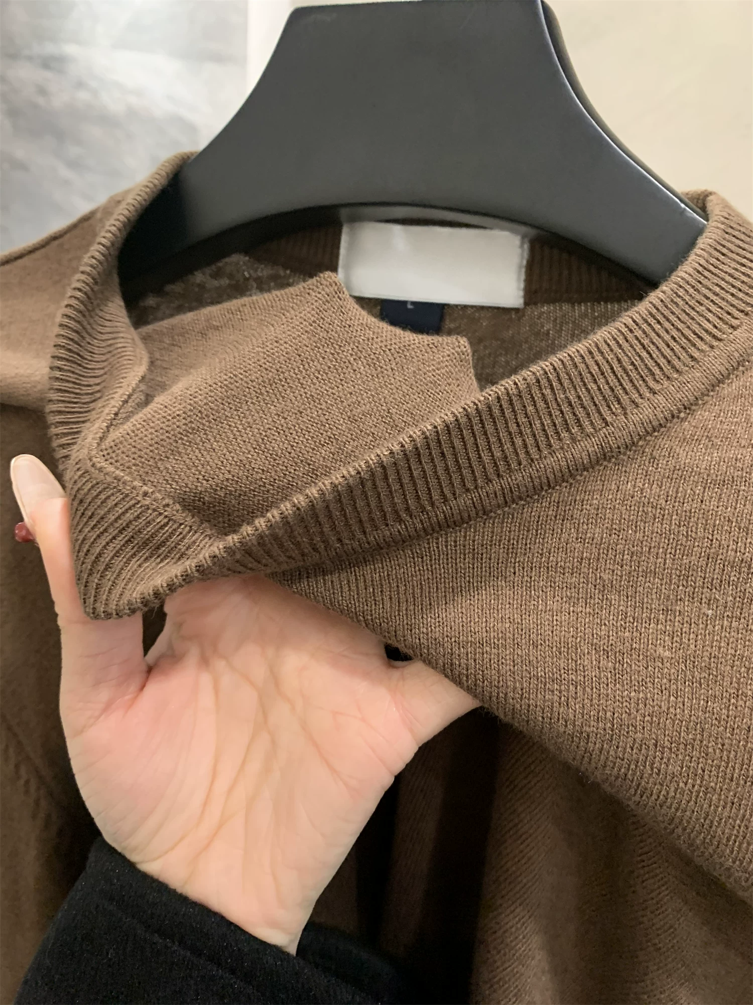 Don Quixote, được làm từ len cừu pha trộn! Áo len cổ tròn dệt kim ấm áp mùa thu đông.