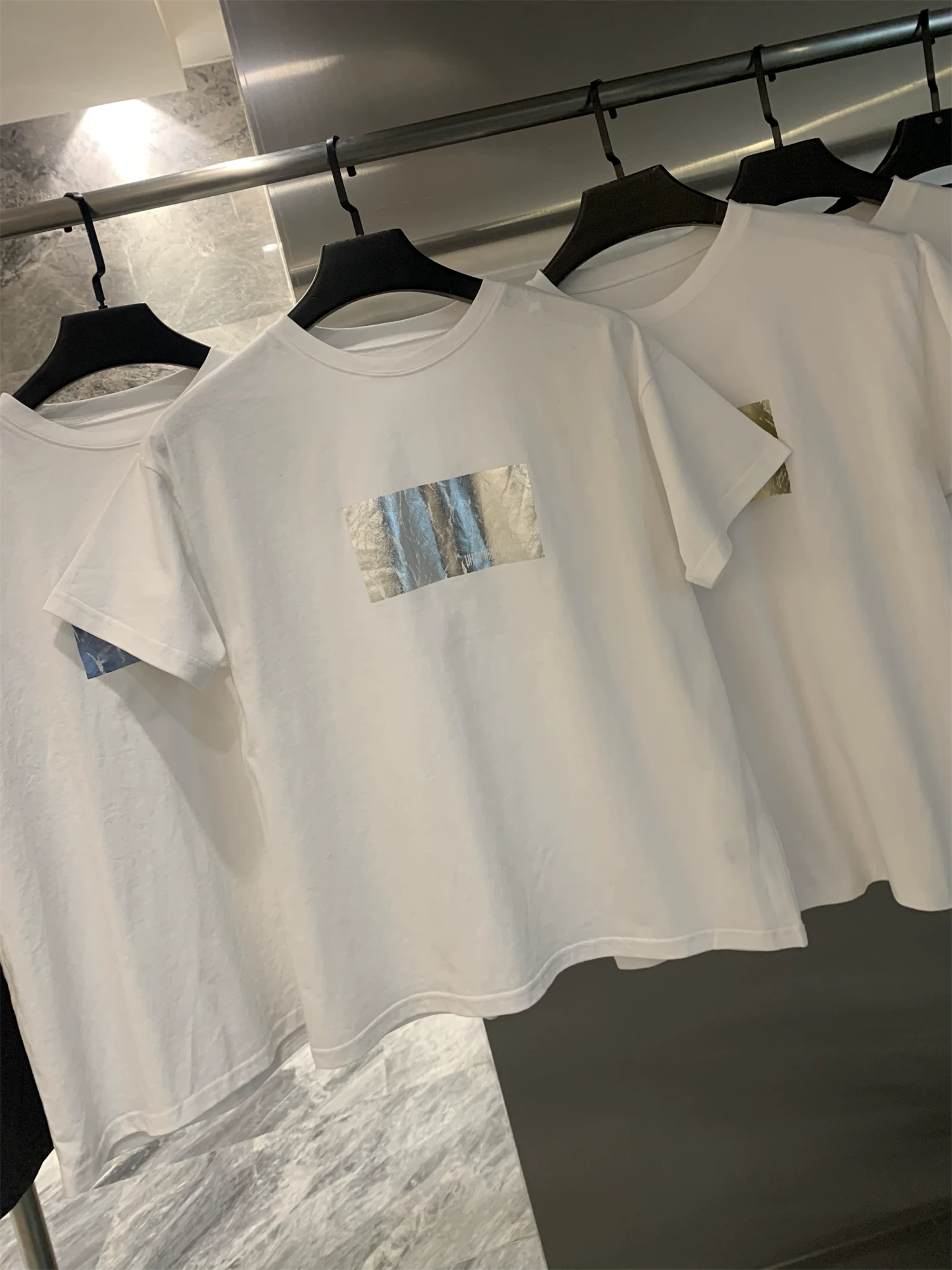 Dòng thiết kế thời trang Don Quixote! 100% cotton được may theo yêu cầu! Xu hướng áo thun ngắn tay unisex dày và mềm.