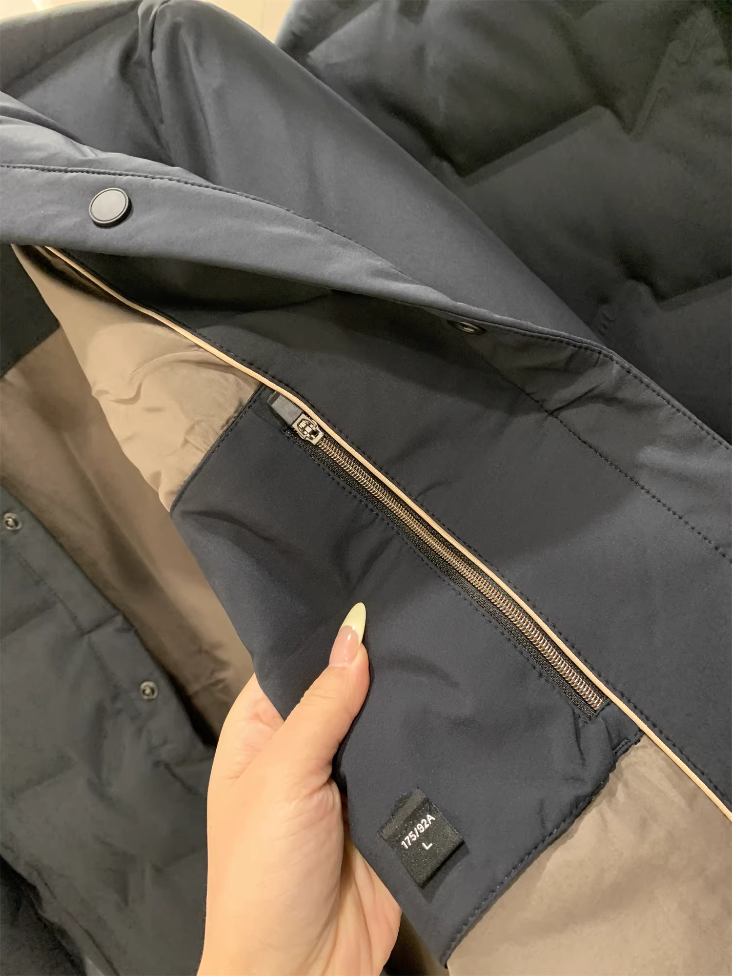 Trung tâm thương mại Don Quixote đặt hàng nhà máy! Áo khoác phao mùa đông nhẹ, dành cho doanh nhân, 90% lông ngỗng + lớp lót tách rời!