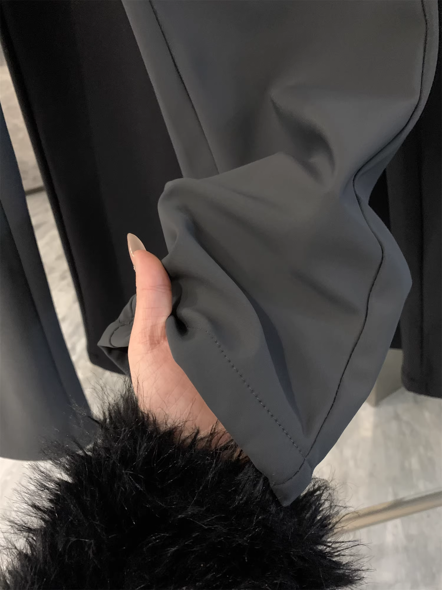 Don Quixote tận hưởng cuộc sống không có căng thẳng! Quần âu nam dáng thẳng, chất liệu kaki, có lớp lót lông cừu, thích hợp cho mùa thu và mùa đông.