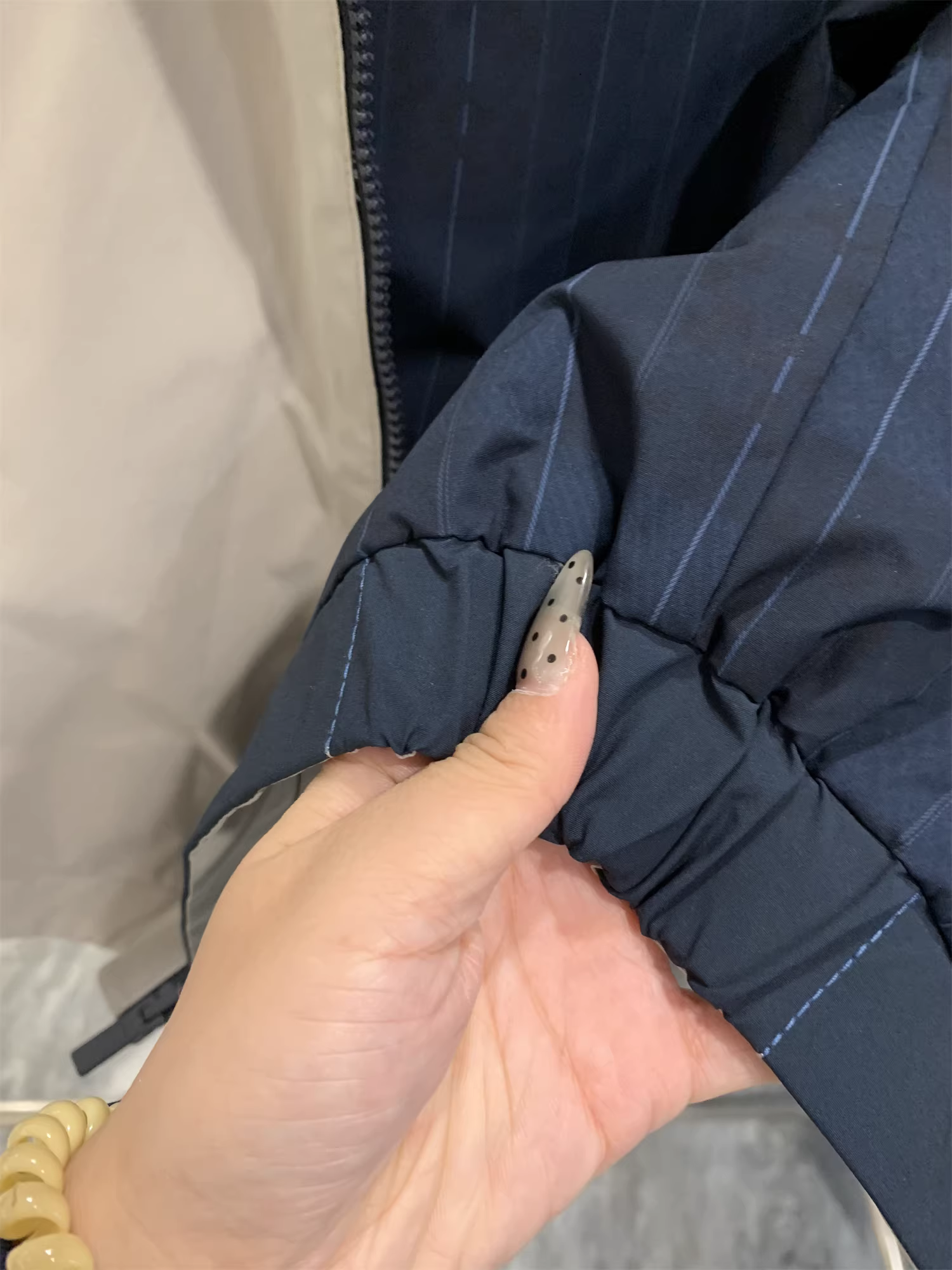 Dòng sản phẩm cổ điển có thể đảo ngược Don Quixote! Áo khoác cổ đứng đa năng dành cho doanh nhân/Áo khoác có mũ trùm đầu có thể tháo rời