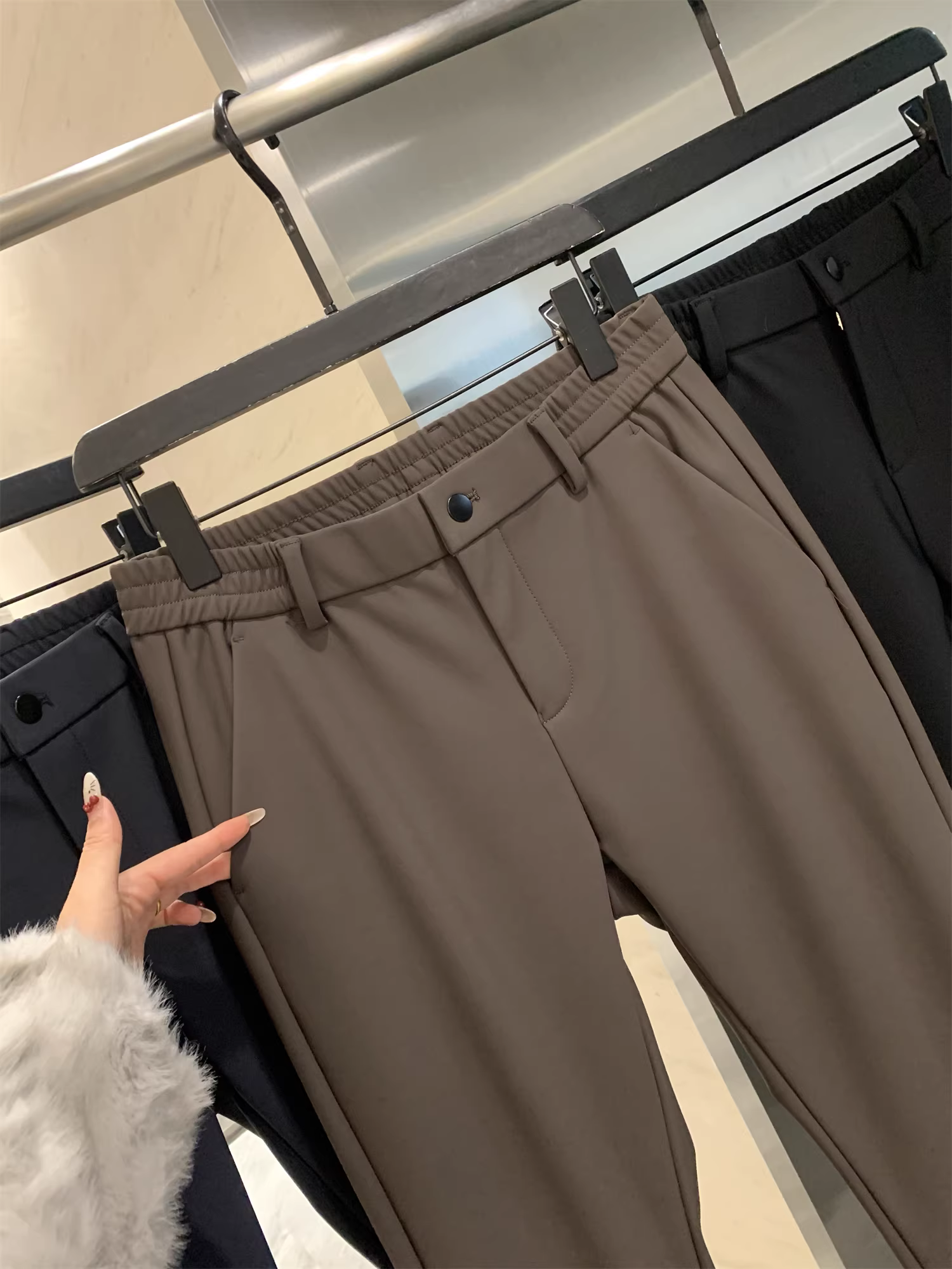 Công nghệ đen bốn khả năng chống chịu của Don Quixote! Lớp lót bằng chất liệu len pha! Quần âu ống đứng mùa thu đông dành cho nam.