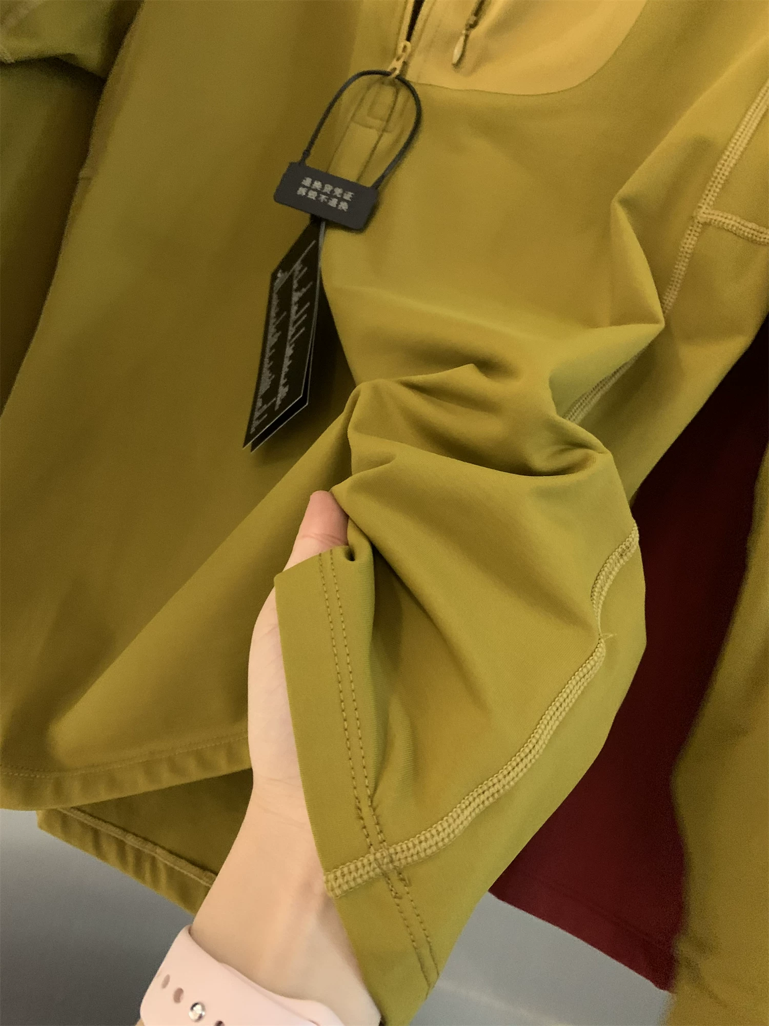 Don Quixote, sự tiện dụng của đô thị! Áo giữ ấm tự sưởi bằng lông cừu! Áo thun thể thao dài tay nửa khóa kéo mùa thu đông dành cho nam