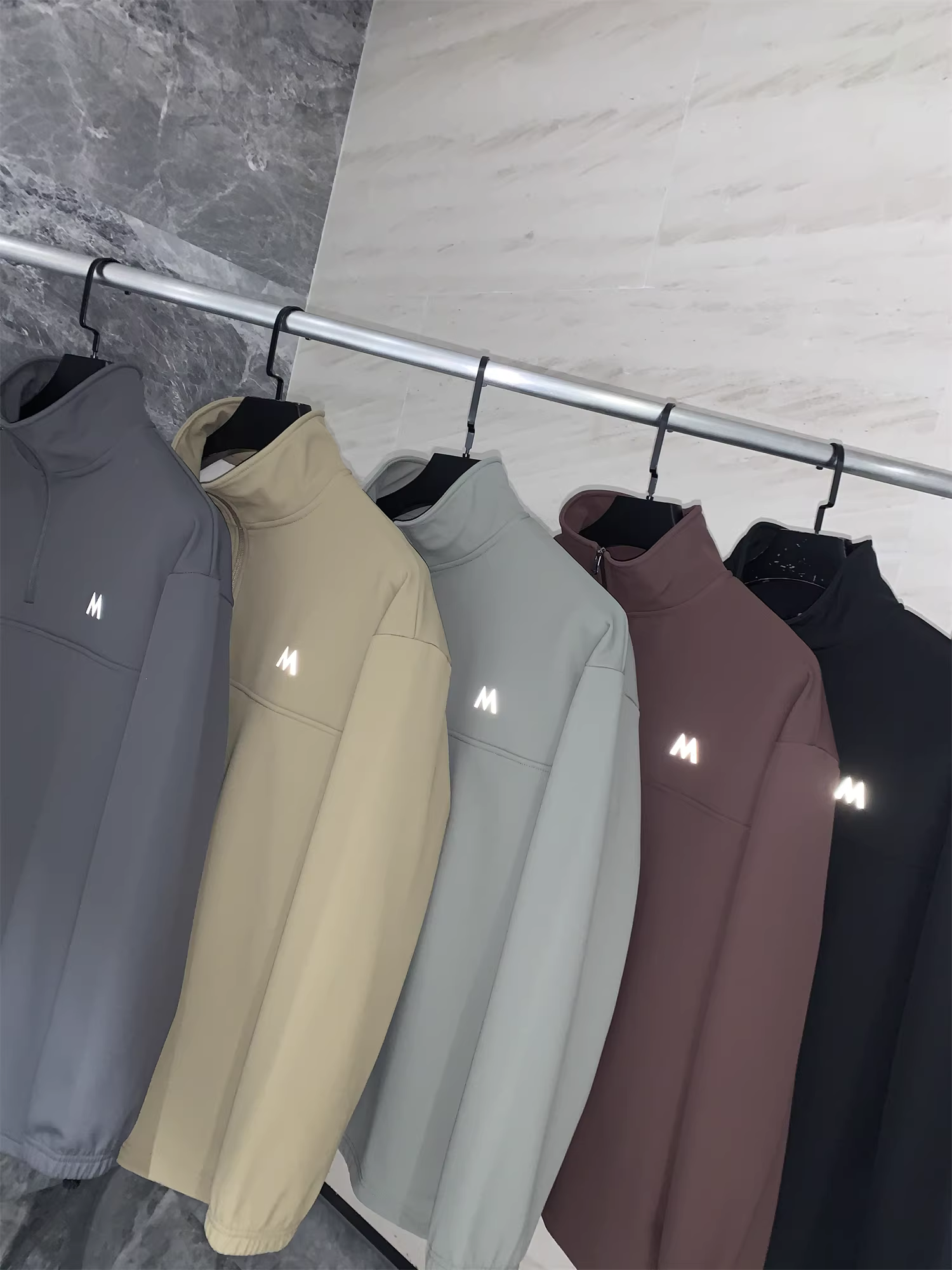 Đảo Don Quixote - Sản phẩm độc quyền! Chống xước và chống mài mòn! Áo nỉ nửa khóa kéo phong cách đôi dành cho hoạt động ngoài trời trên núi.