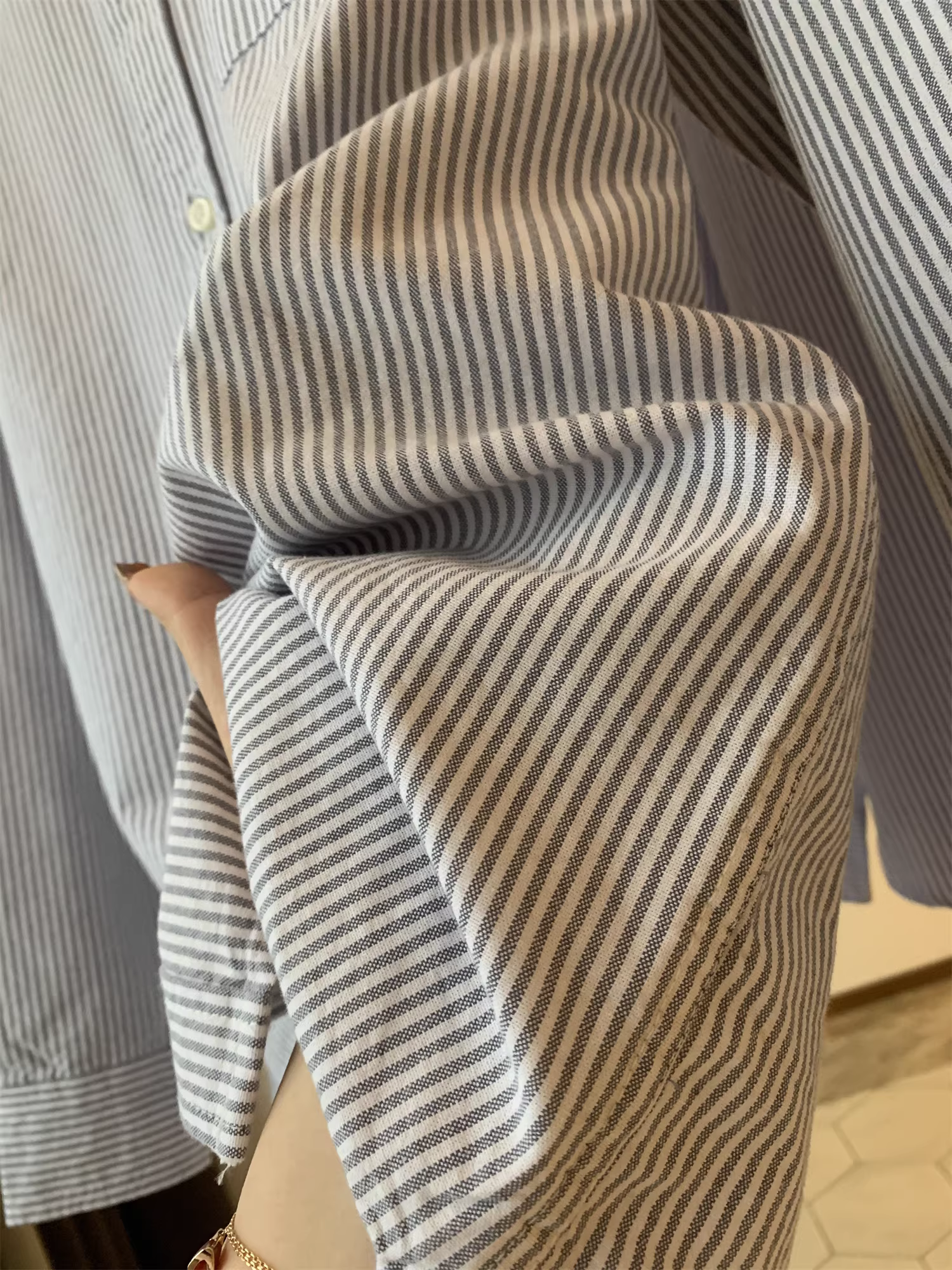 Dòng sản phẩm Don Quixote! Chất liệu vải Oxford cotton nguyên chất! Áo sơ mi dài tay kẻ sọc, phong cách công sở giản dị mùa thu đông dành cho nam.