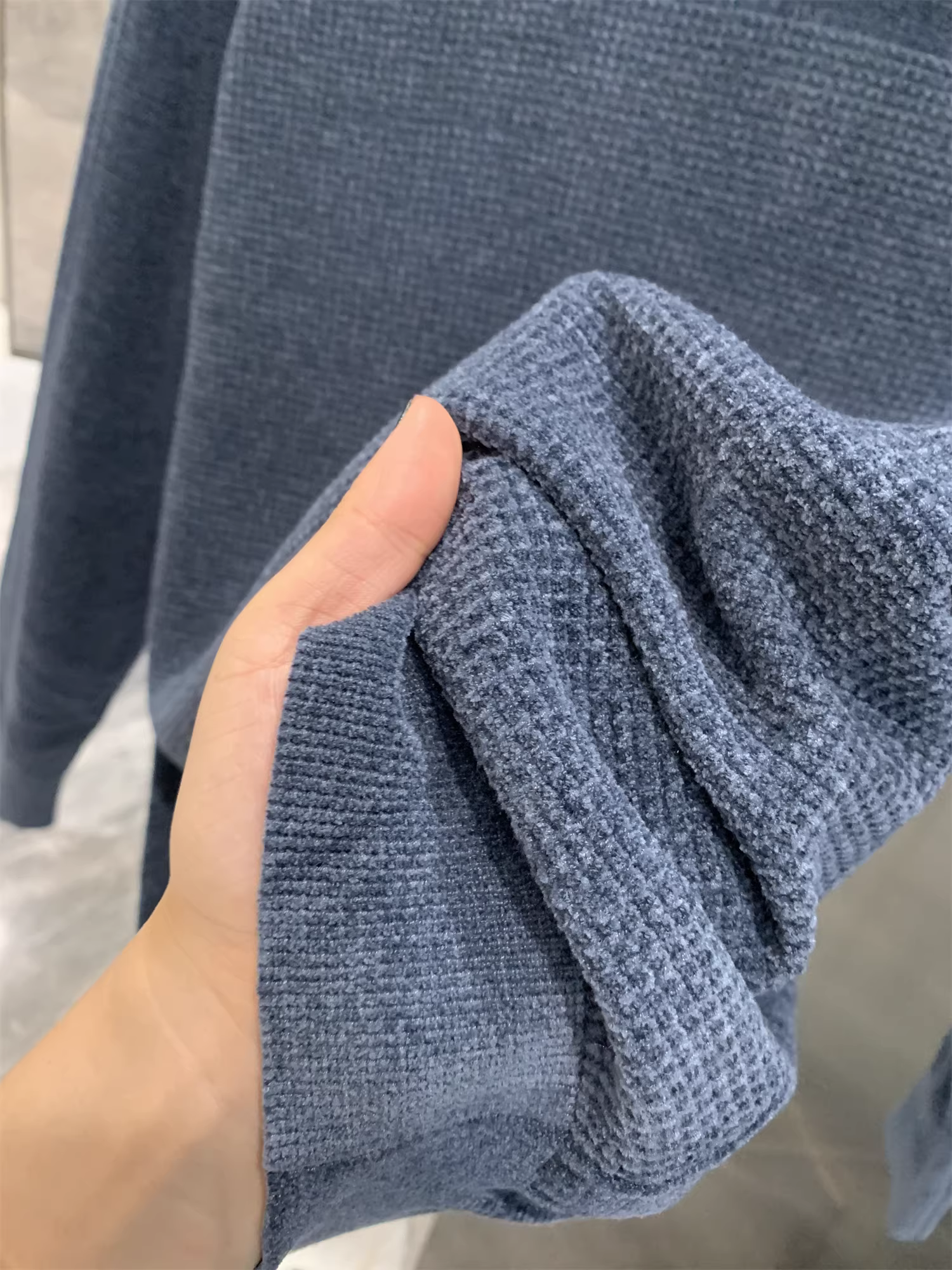 Thiết kế giả hai mảnh của Don Quixote! Kết cấu chenille! Áo len dệt kim dài tay thông thường dành cho doanh nhân mùa thu đông.