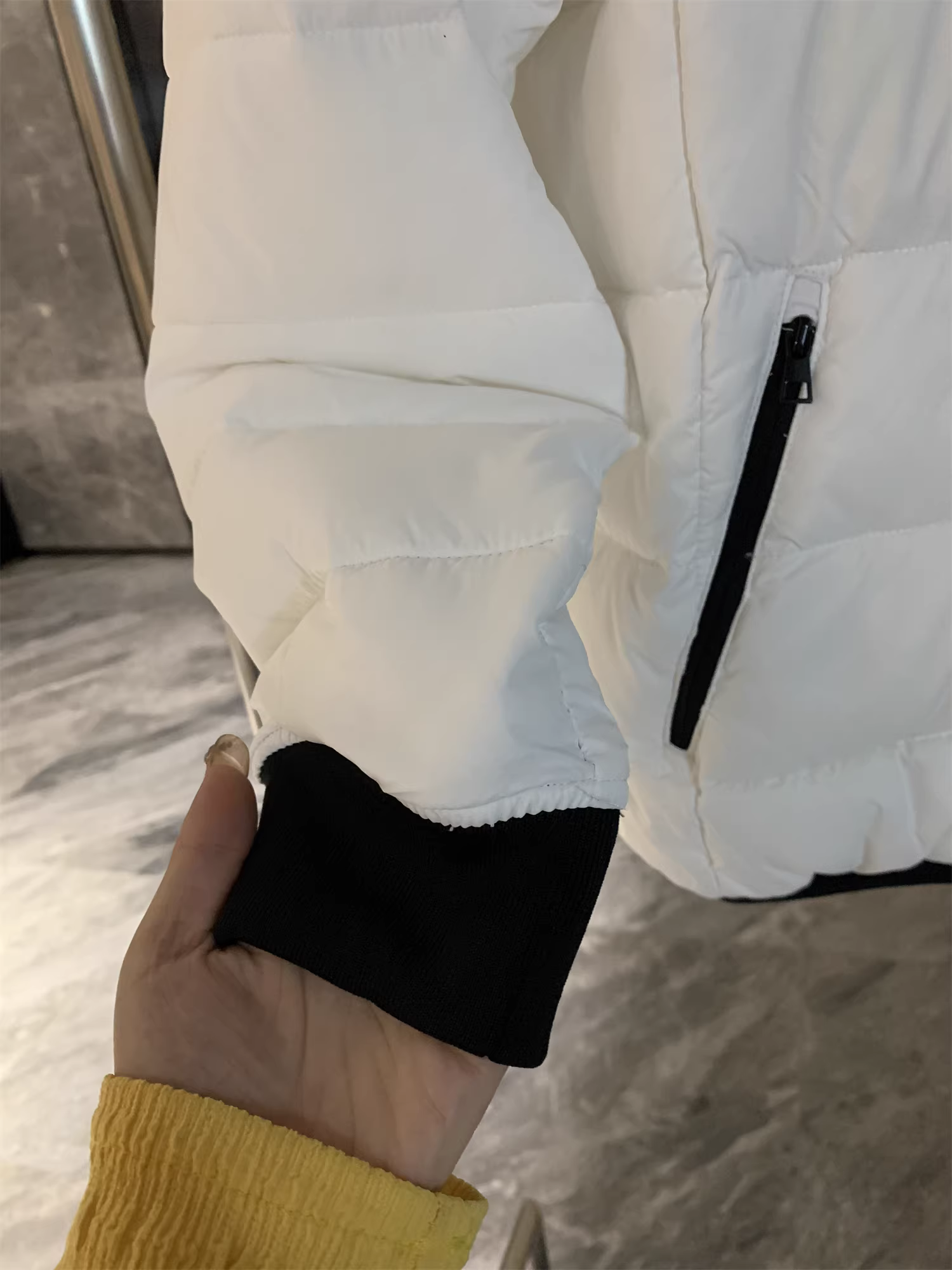 Don Quixote, đặt hàng từ Hàn Quốc! Áo khoác cổ bóng chày phối màu, chống gió và ấm áp, có lớp bông lót, dành cho nam và nữ.