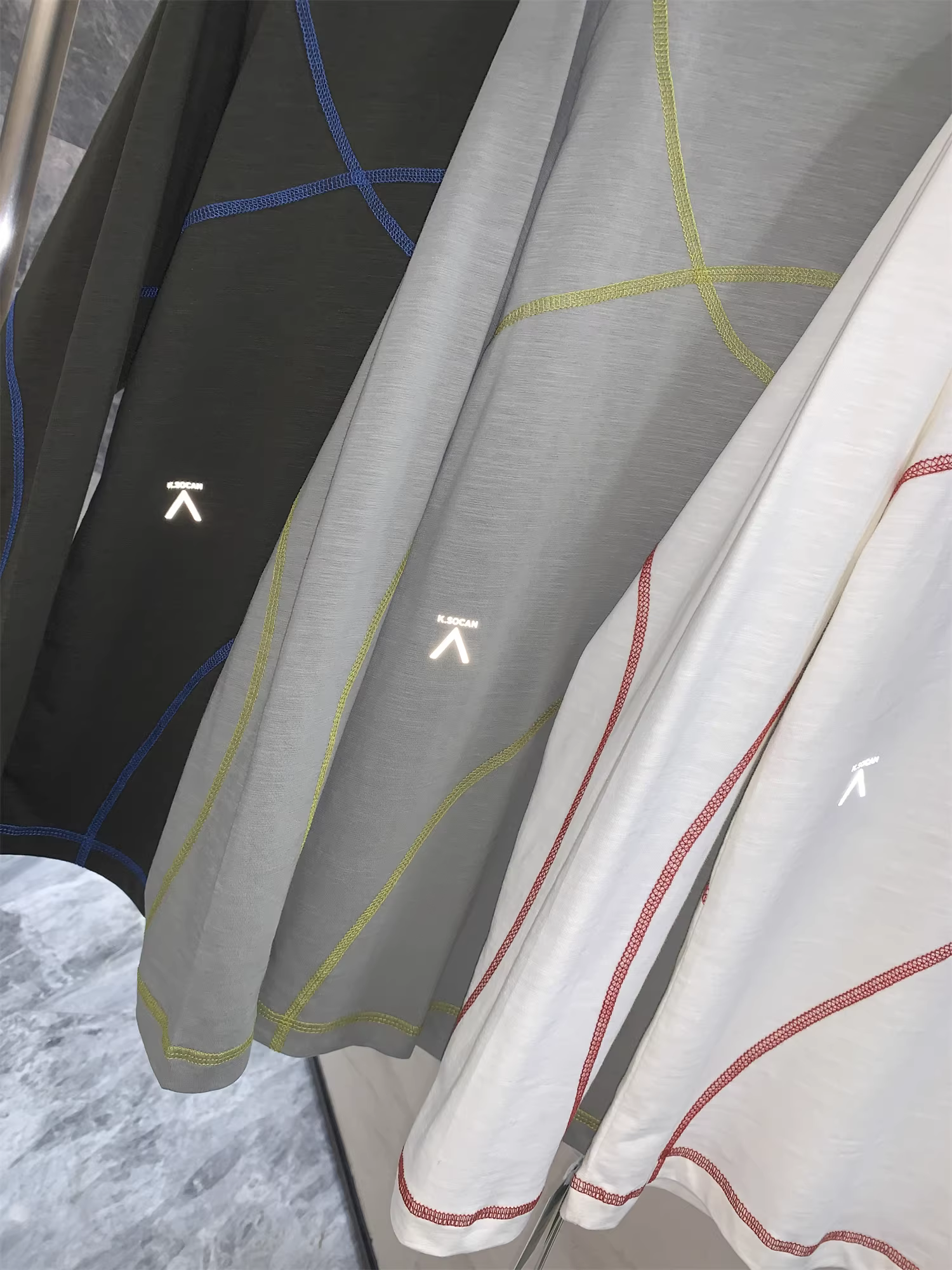 Thiết kế phối màu Don Quixote! Phong cách dã ngoại trên núi! Áo thun dài tay bằng cotton tre thoáng khí và thấm hút mồ hôi dành cho nam và nữ.