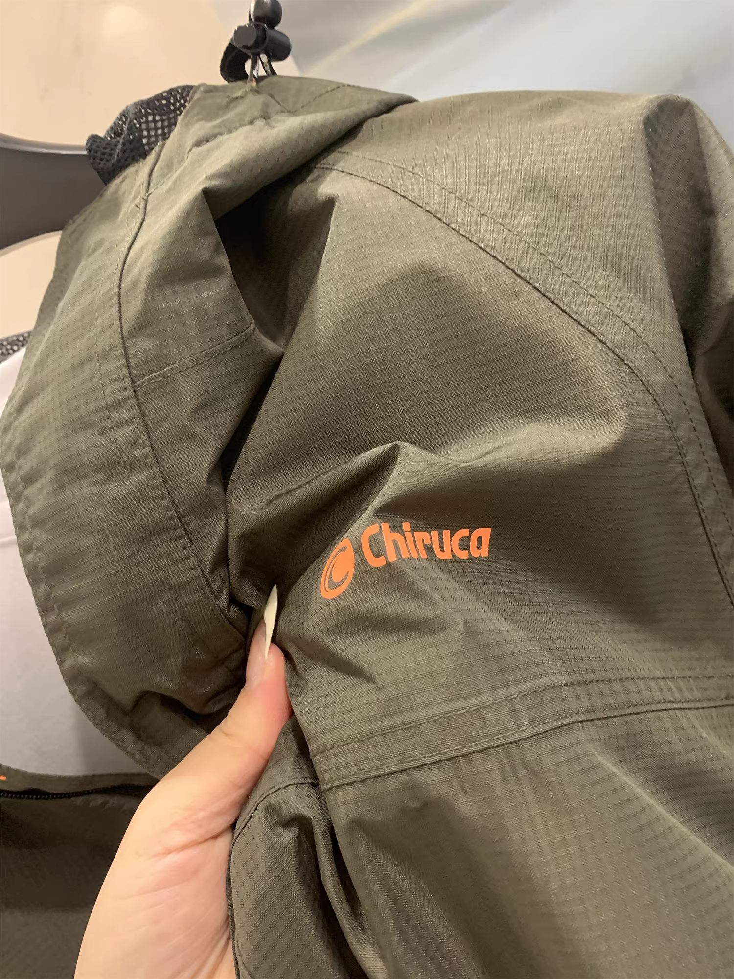 Don Quixote du hành khắp Tây Ban Nha! Chuyuan! Áo khoác nam có lớp lót lưới thoáng khí cho mùa xuân và mùa thu.