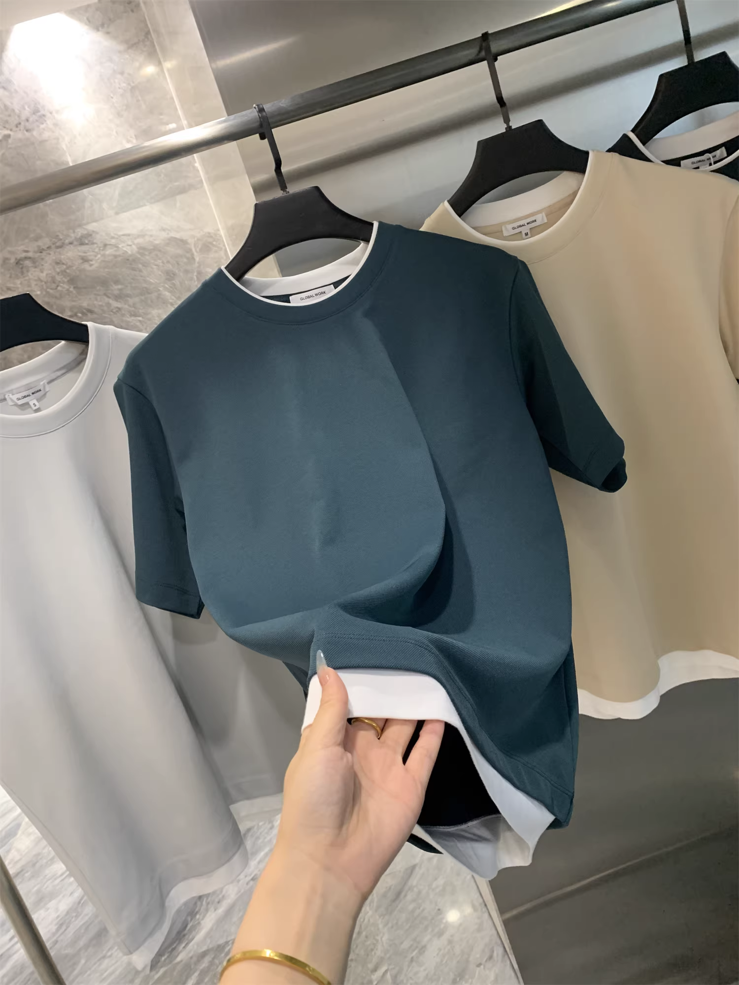 Don Quixote theo phong cách Nhật Bản! Thiết kế giả hai mảnh! Áo thun ngắn tay màu trơn, dáng rộng, đơn giản, giản dị, đa năng dành cho nam giới.