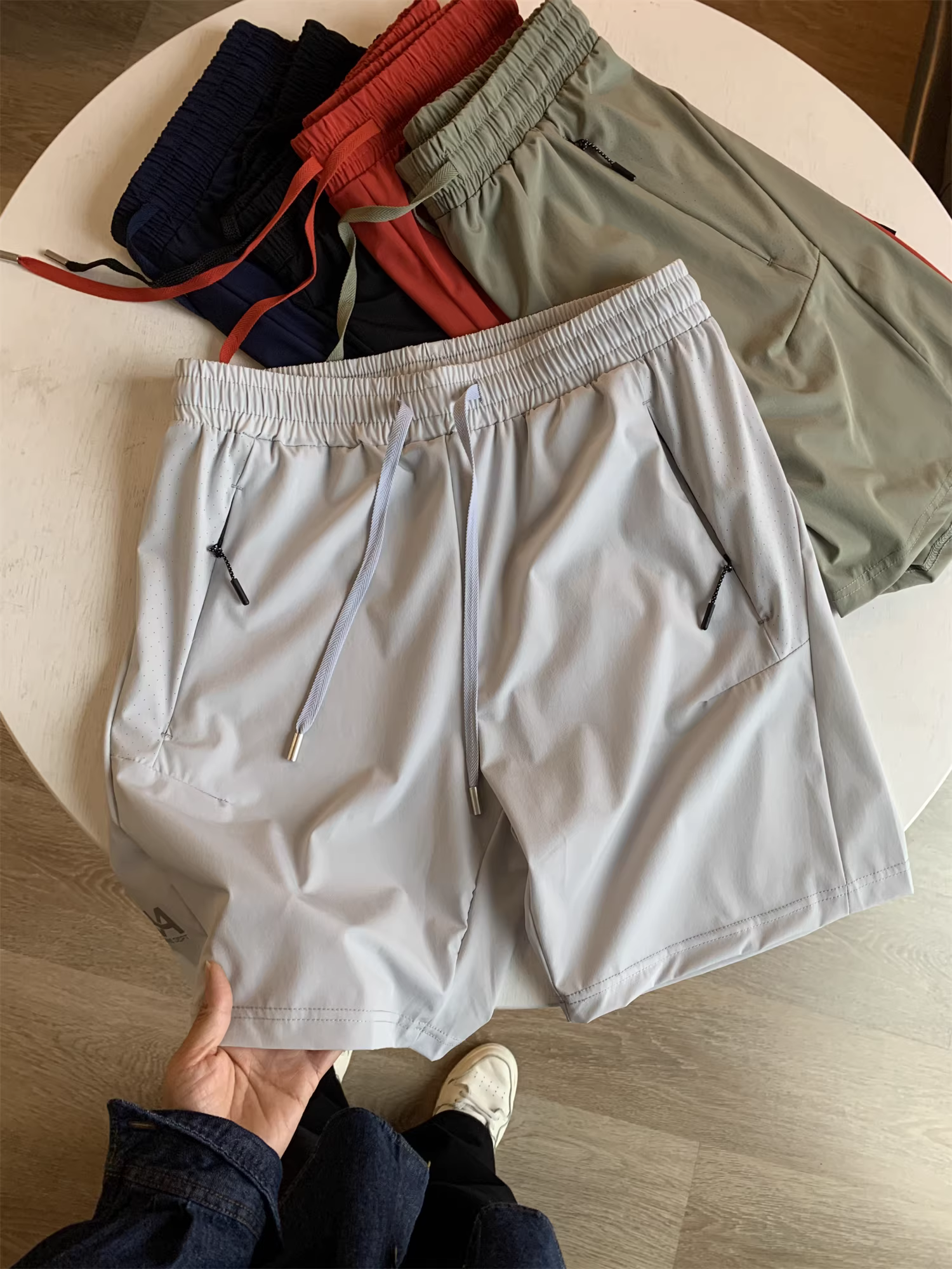 Huấn luyện toàn diện Don Quixote là cần thiết! Cắt laser bên hông! Quần short nam mùa hè ngoài trời, may đo, nhanh khô