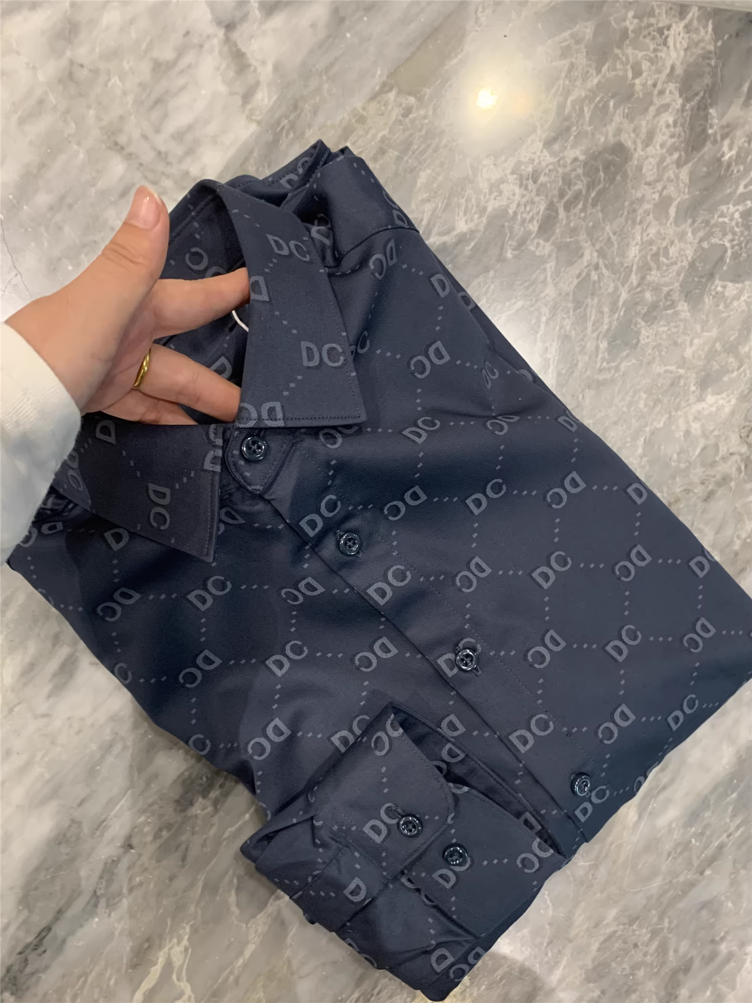 Áo sơ mi nam Don Quixote G! Lót mỏng, mềm mại! Áo sơ mi dài tay họa tiết chữ jacquard nhẹ nhàng, phong cách công sở thời thượng mùa xuân thu.