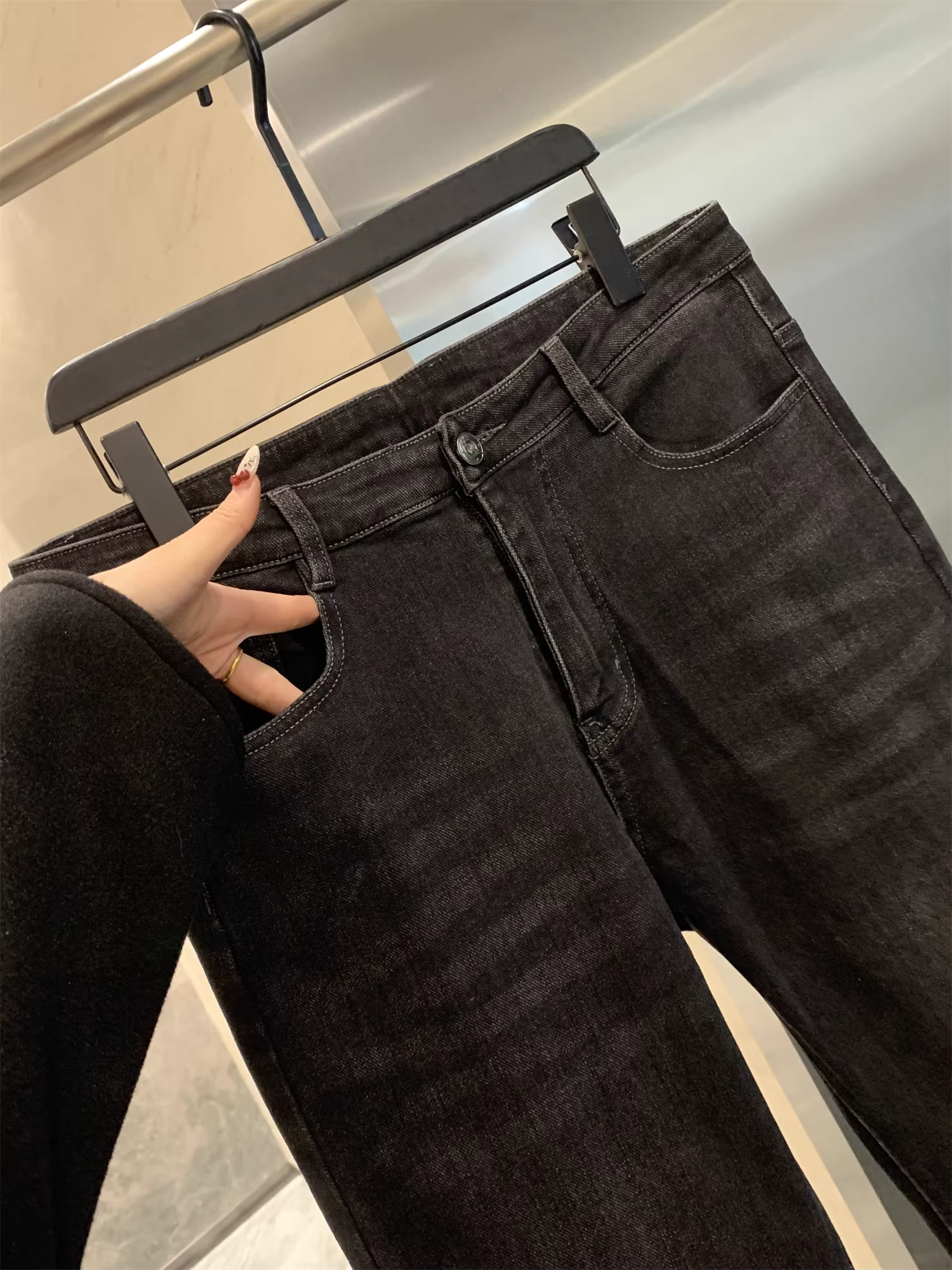 Dòng sản phẩm Don Quixote Deer! Giặt giũ bền bỉ! Quần âu nam dáng thẳng mềm mại, thân thiện với làn da, thích hợp cho mùa xuân và mùa thu.