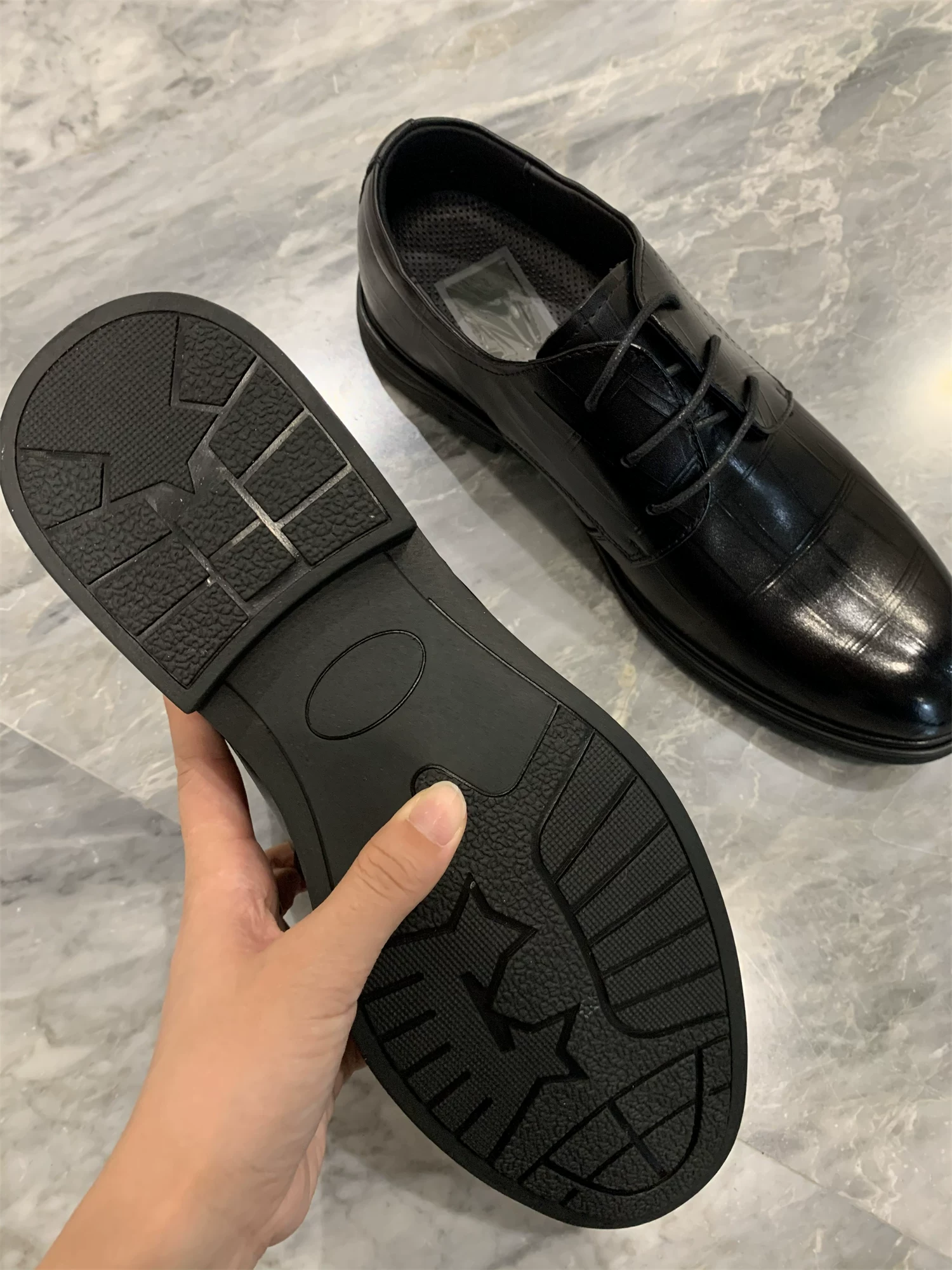 Ưu đãi đặc biệt Don Quixote! Giày da nam mùa xuân thu, chất liệu da bò thoáng khí, kiểu dáng lịch sự nhưng thoải mái.