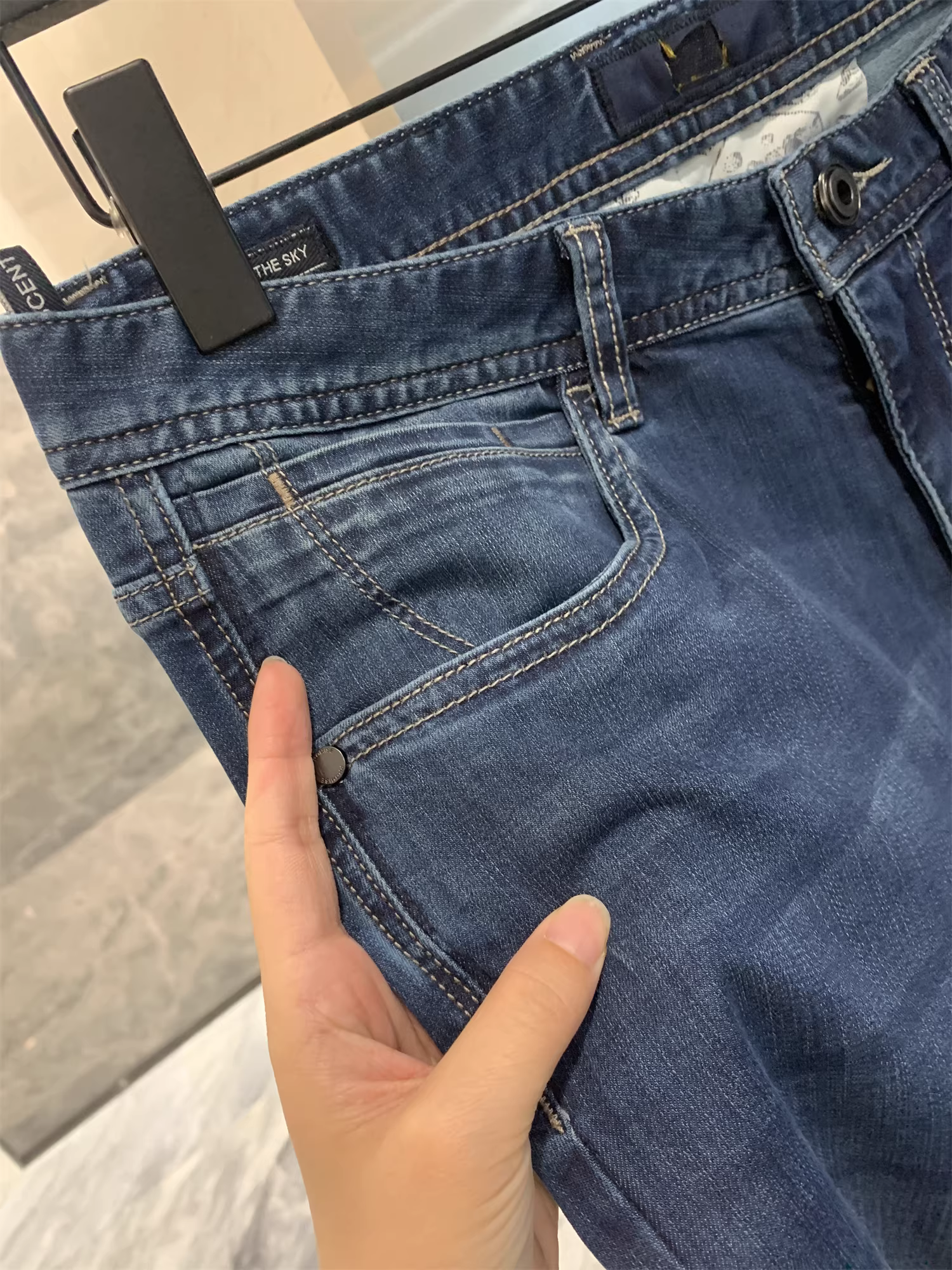 Quần jean nam Don Quixote chất liệu sợi gai dầu! Thoáng mát và thoáng khí! Quần jean nam mùa xuân hè, mỏng nhẹ, thân thiện với da, mềm mại và co giãn.