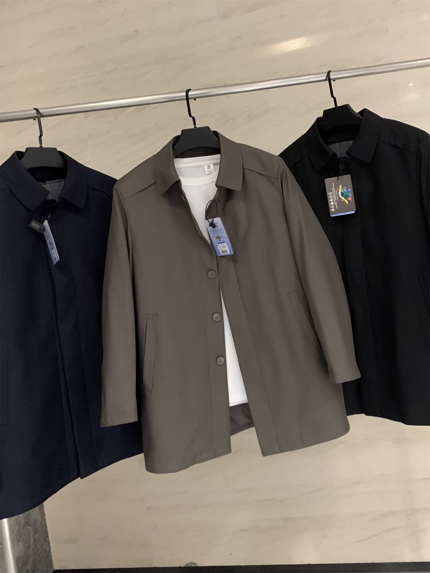 Don Quixote Dòng sản phẩm cao cấp! Có thể tháo rời lớp lót! Áo khoác dài có ve áo dành cho nam giới mùa thu.