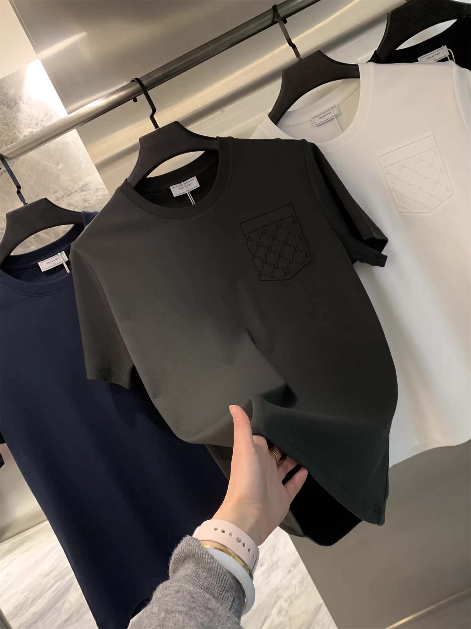 Don Quixote - Sự sang trọng nhẹ nhàng của Ý! Vải cotton Pima Mercerized cao cấp! Quá trình xử lý bằng amoniac lỏng, thấm hút mồ hôi, thoáng khí, áo thun ngắn tay dành cho nam.